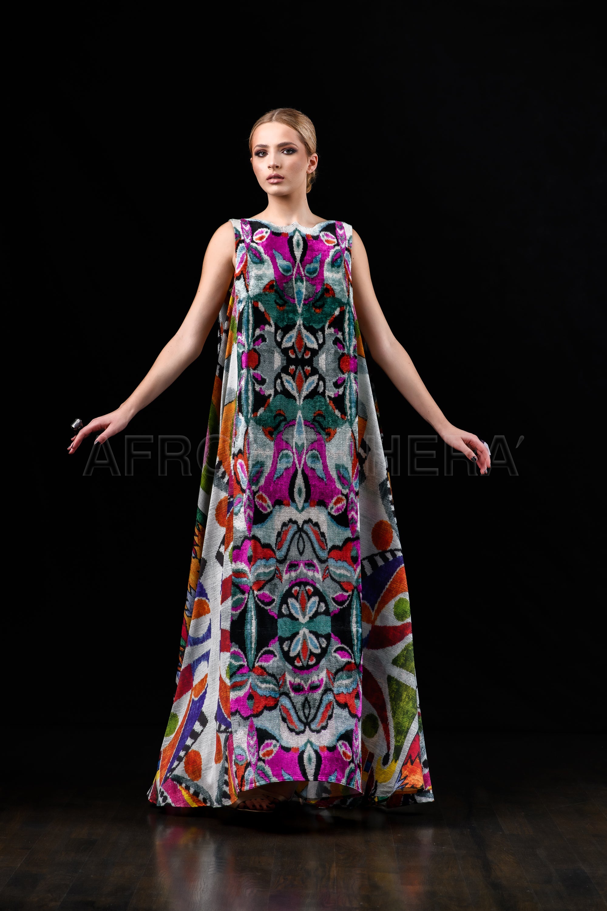 She in the wind - 14 Kaftan Dress
