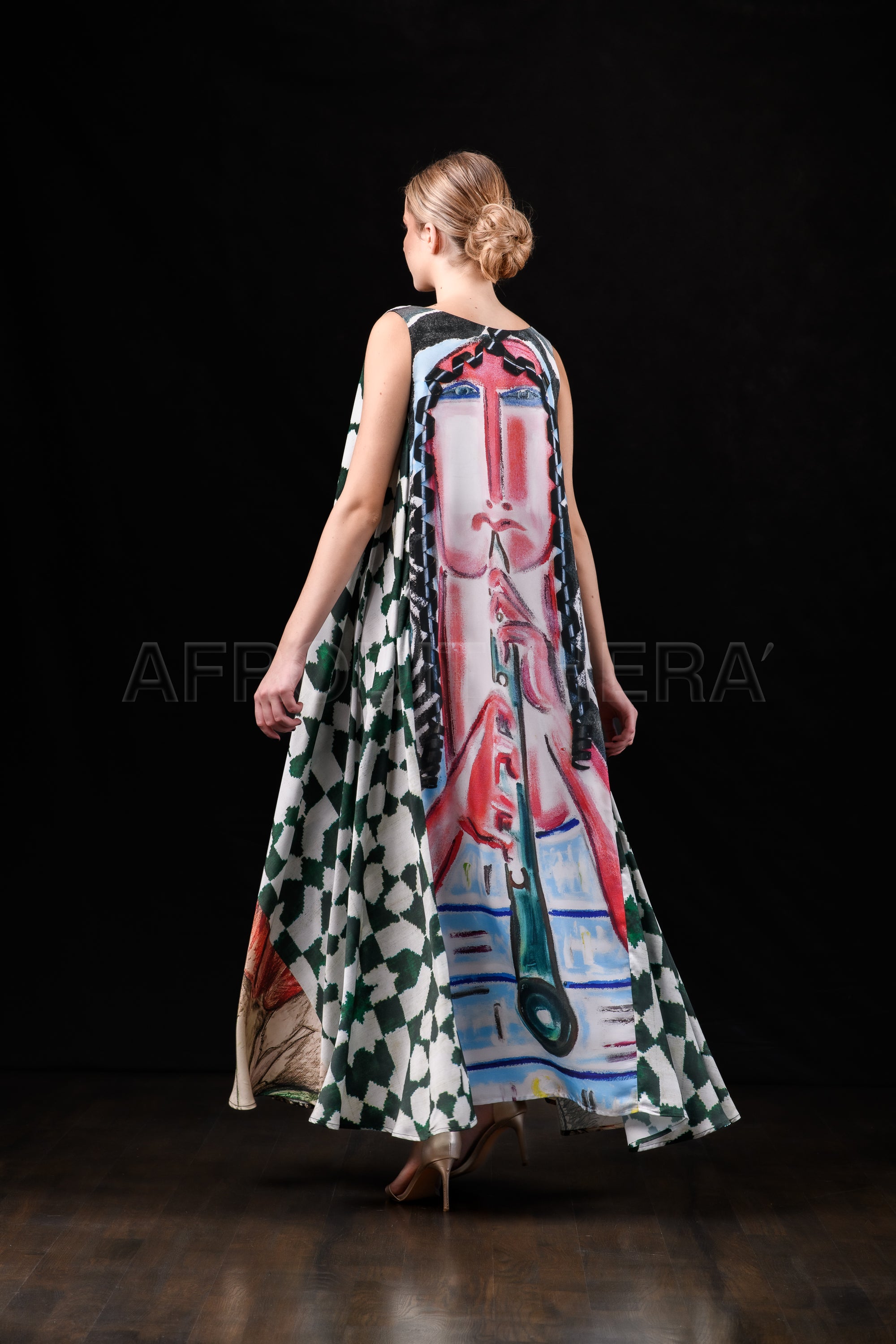 She in the wind - 16 Kaftan Dress