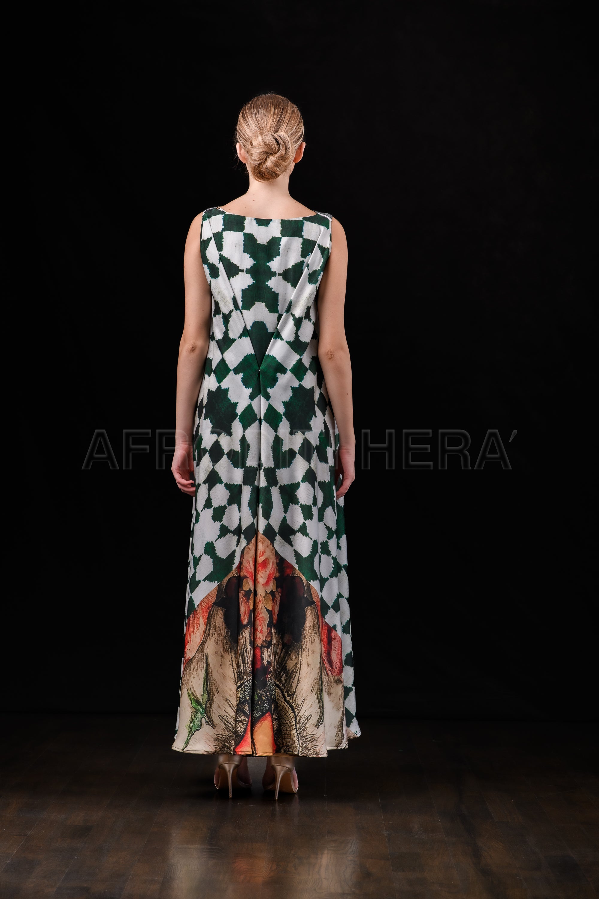 She in the wind - 16 Kaftan Dress