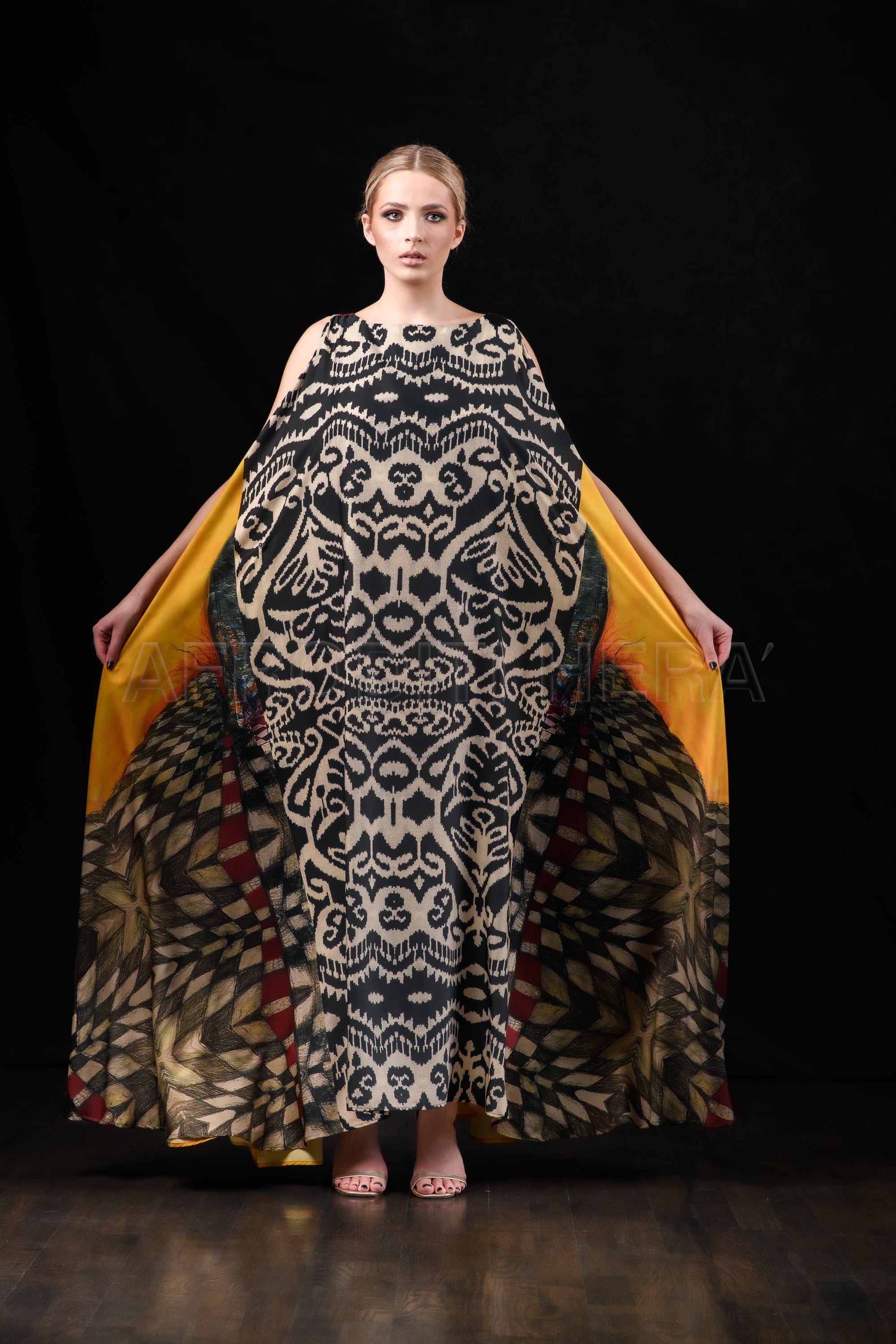 She in the wind - 17 Kaftan Dress