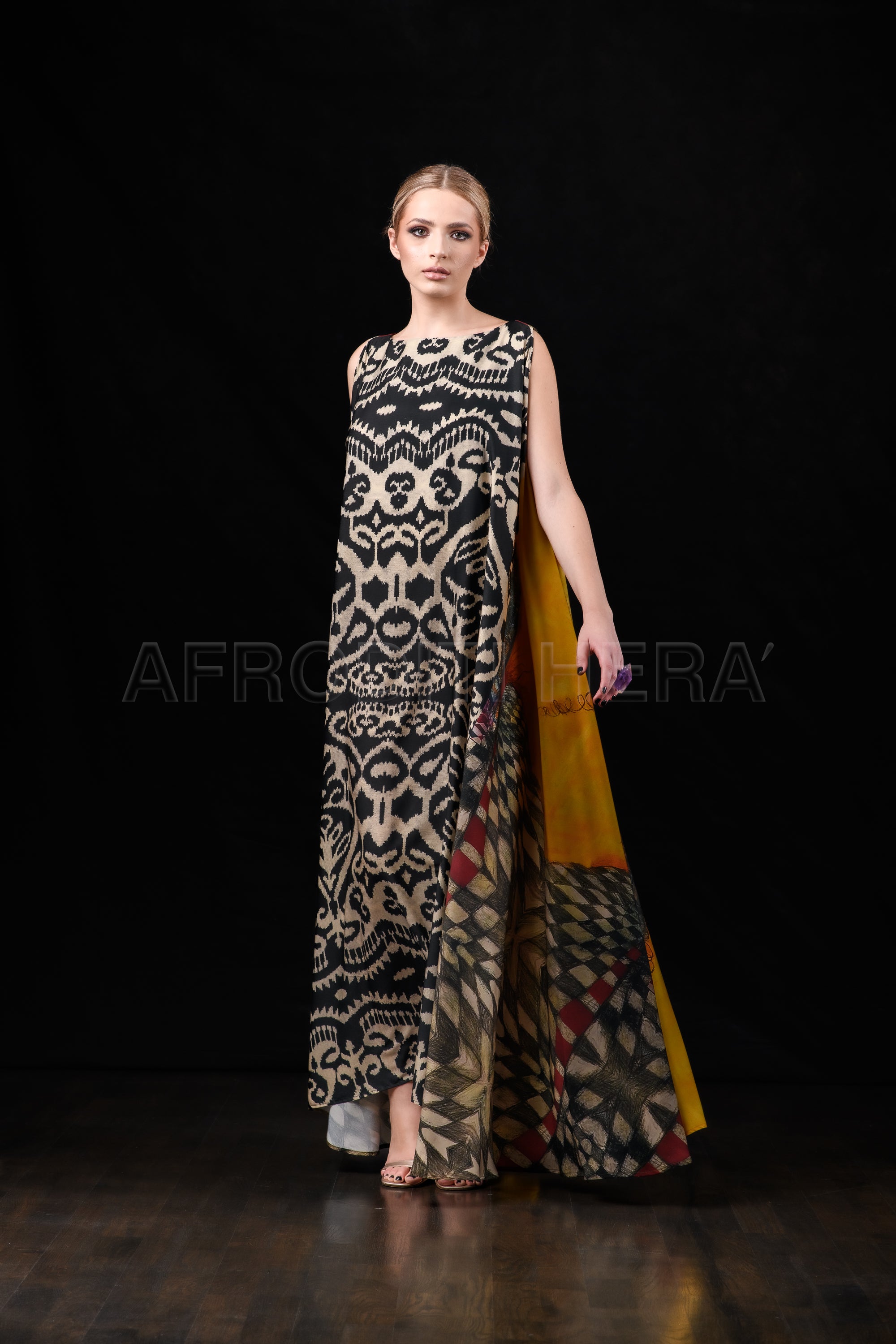 She in the wind - 17 Kaftan Dress