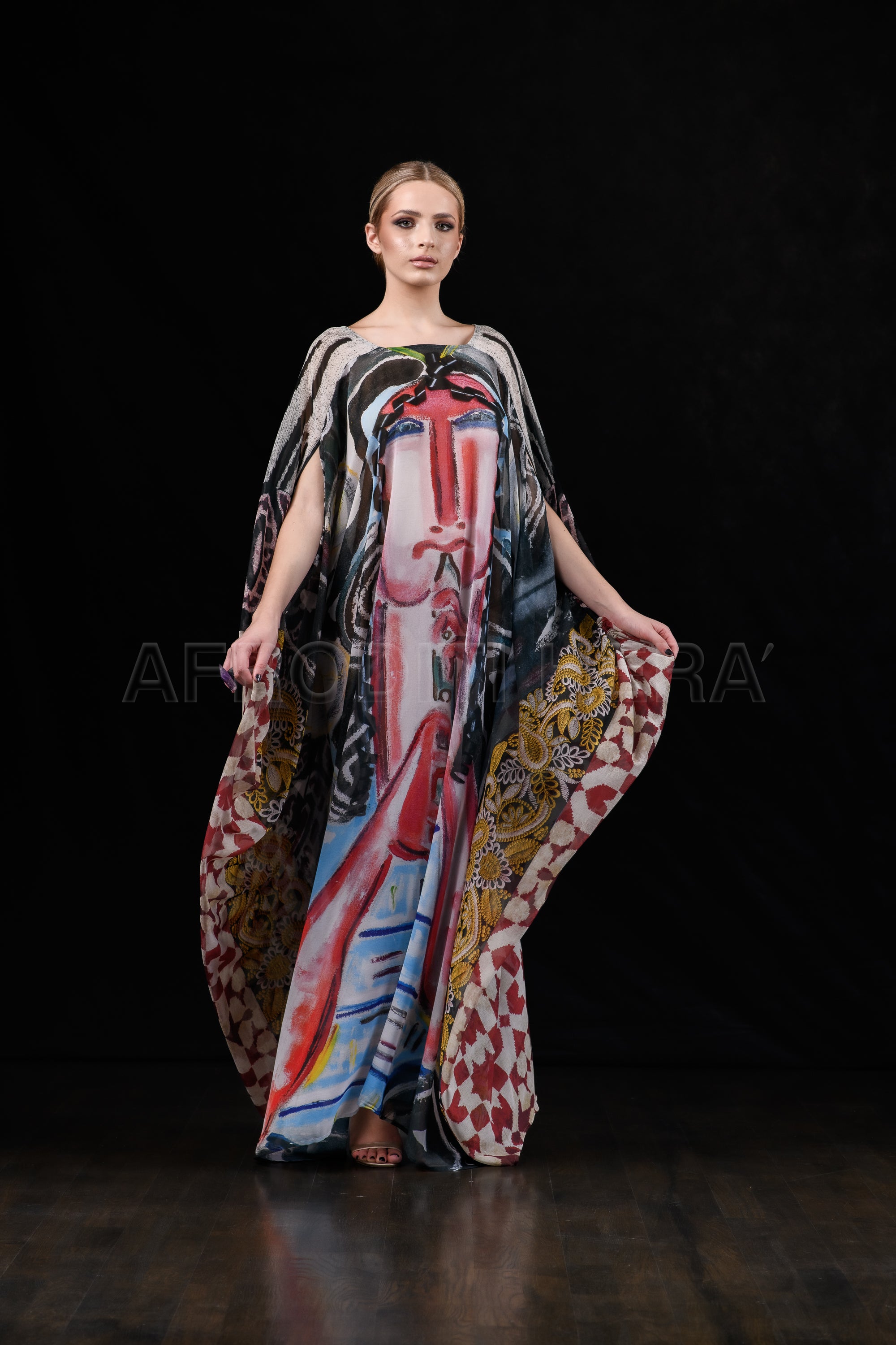 She in the wind - 18 Kaftan Dress