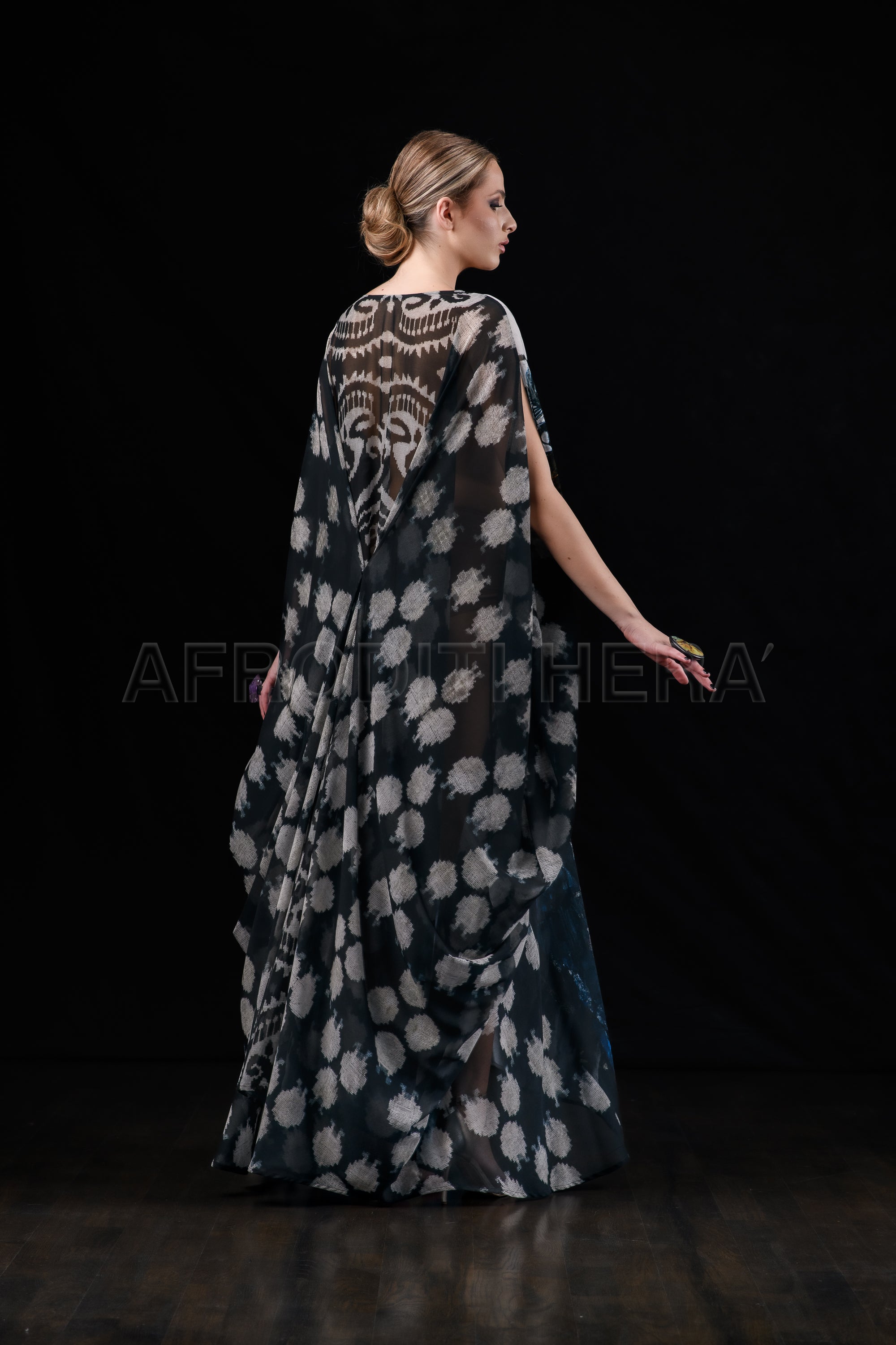 She in the wind - 21 Kaftan Dress
