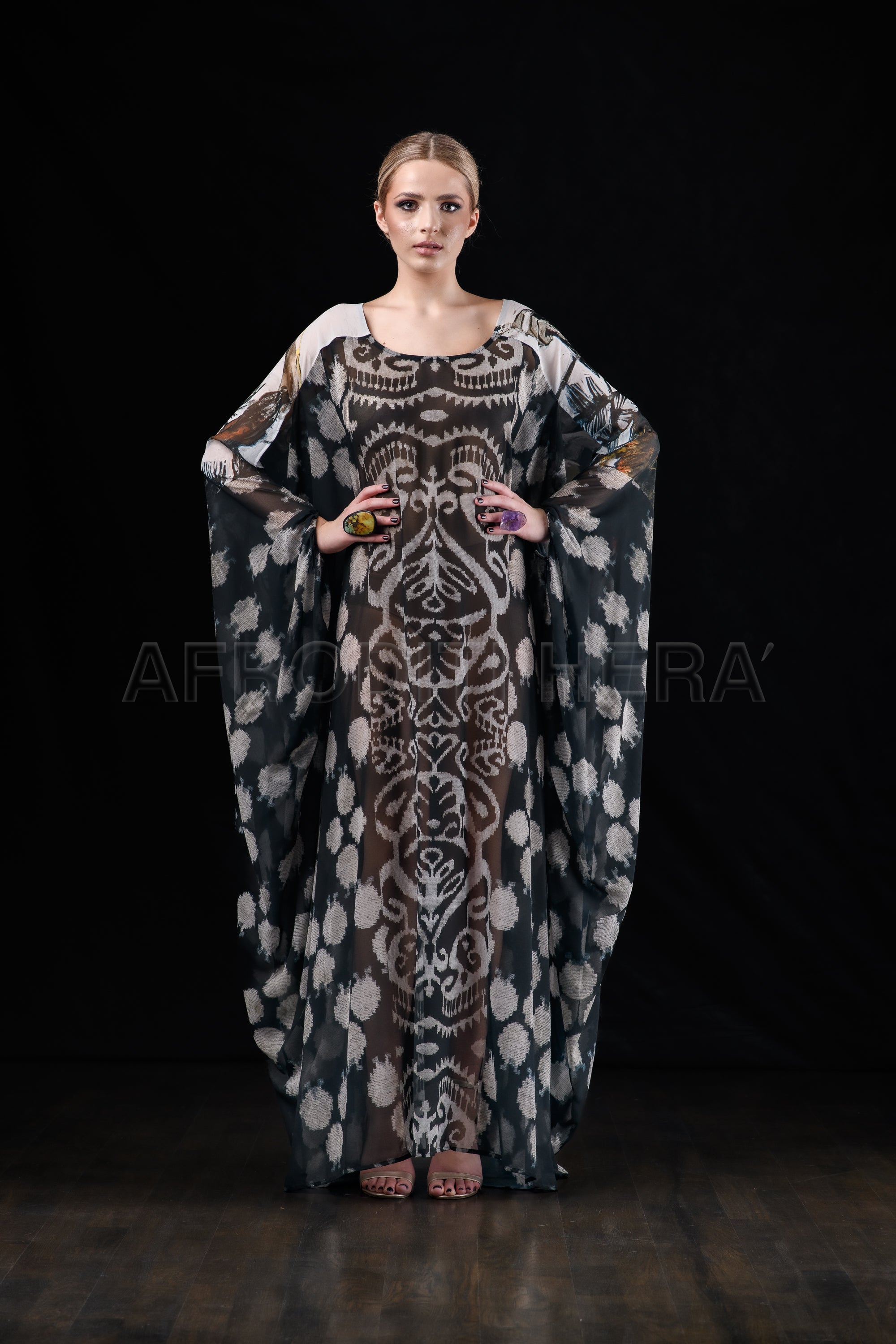 She in the wind - 21 Kaftan Dress