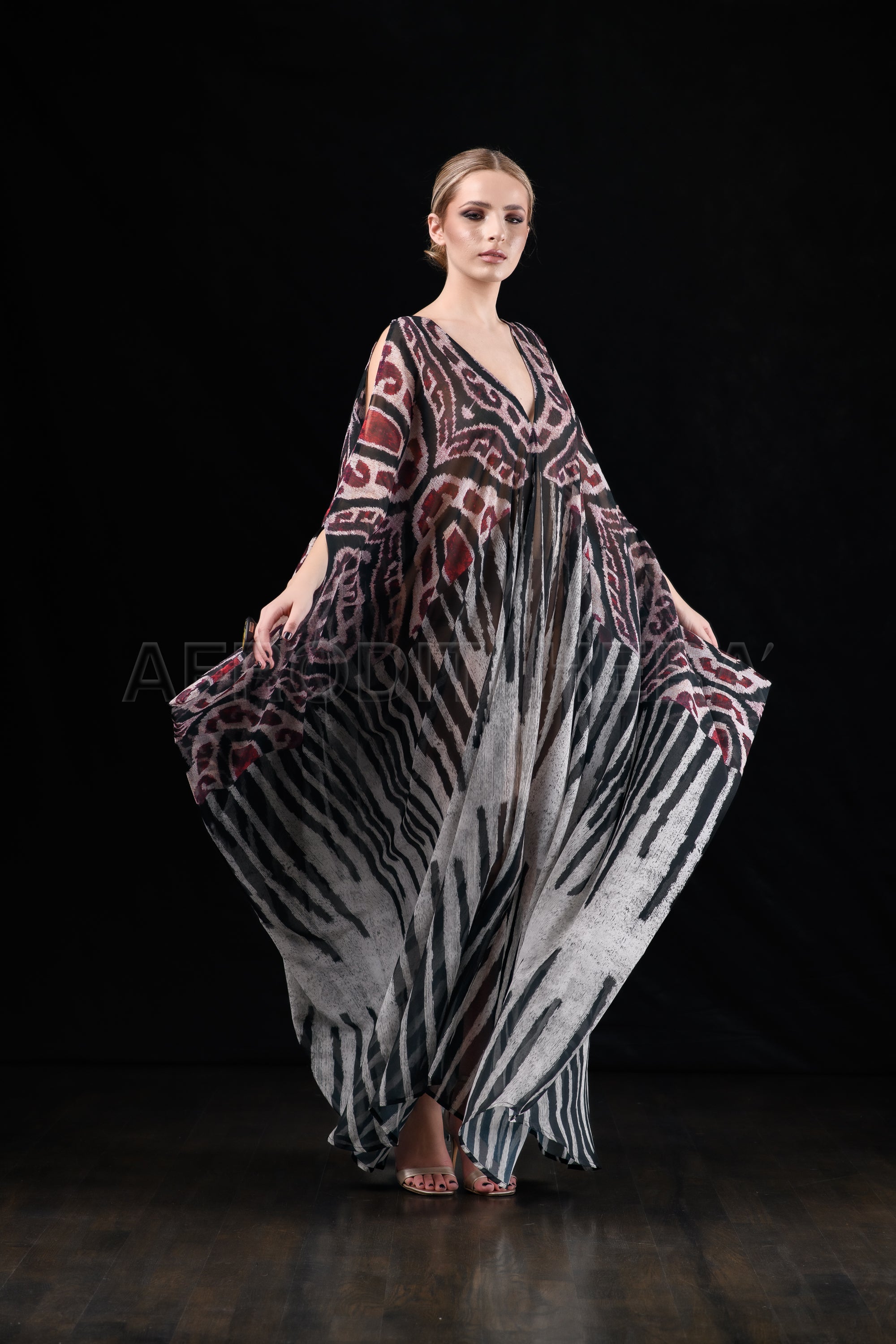 She in the wind - 23 Kaftan Dress