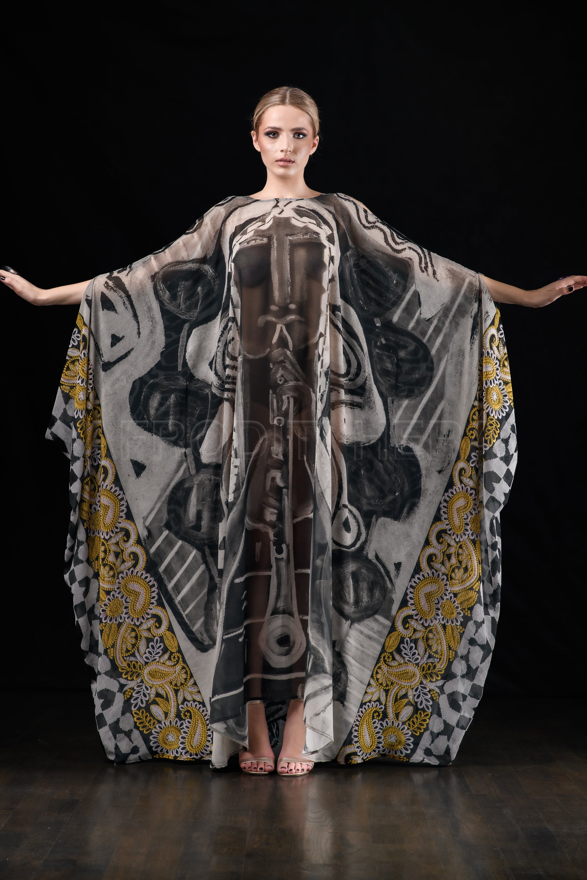 She in the wind - 24 Kaftan Dress