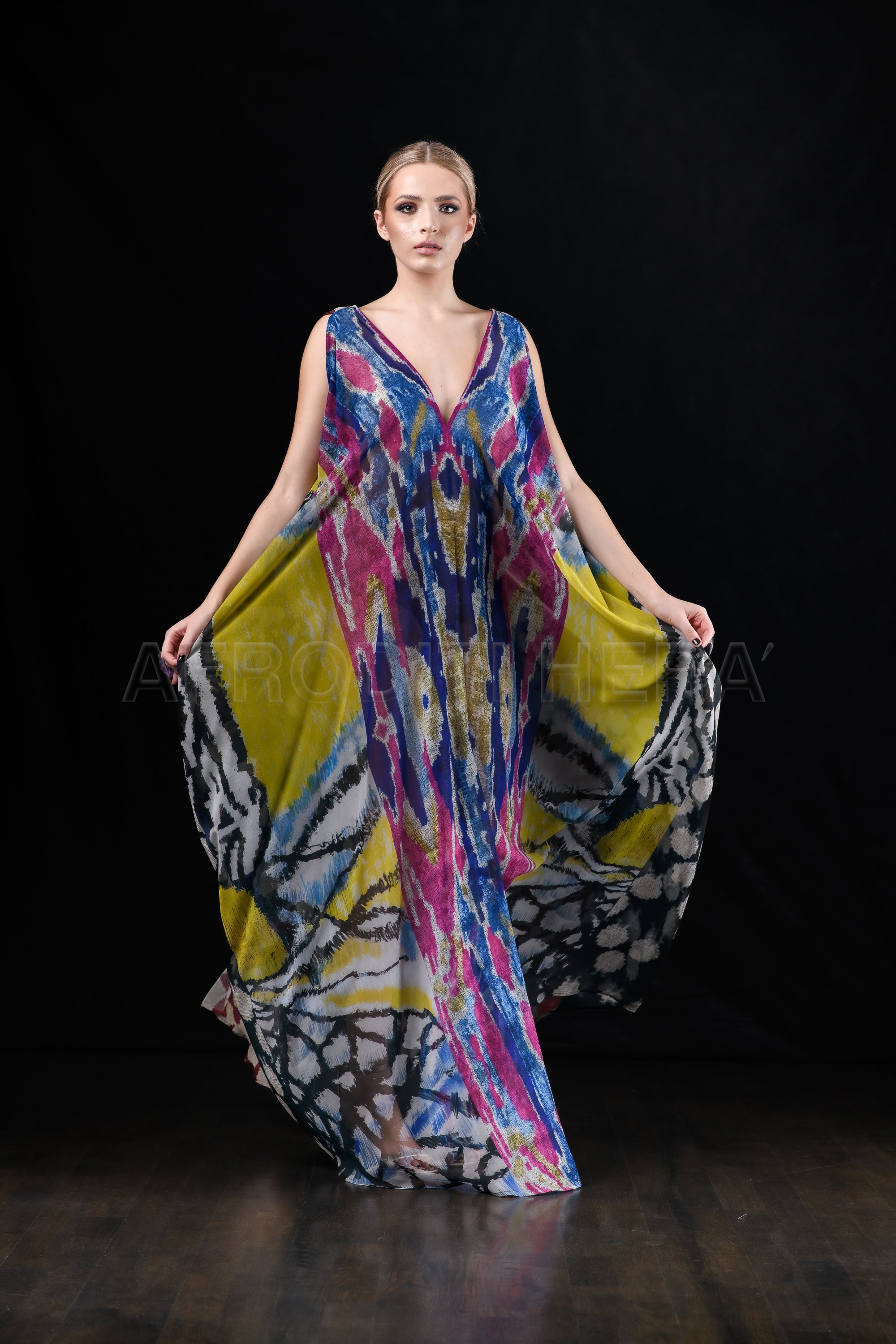 She in the wind - 30 Kaftan Dress