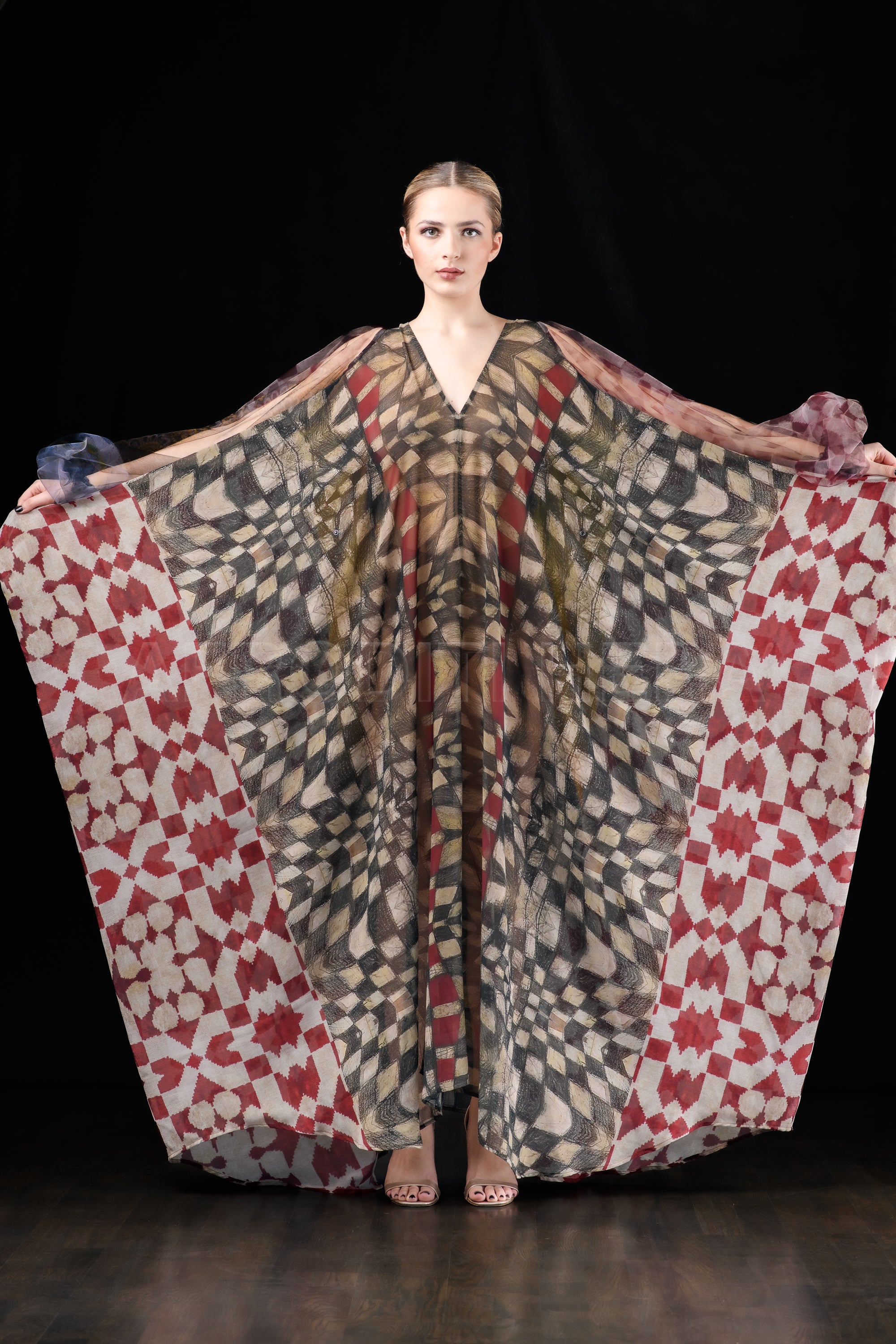 She in the wind - 32 Kaftan Dress