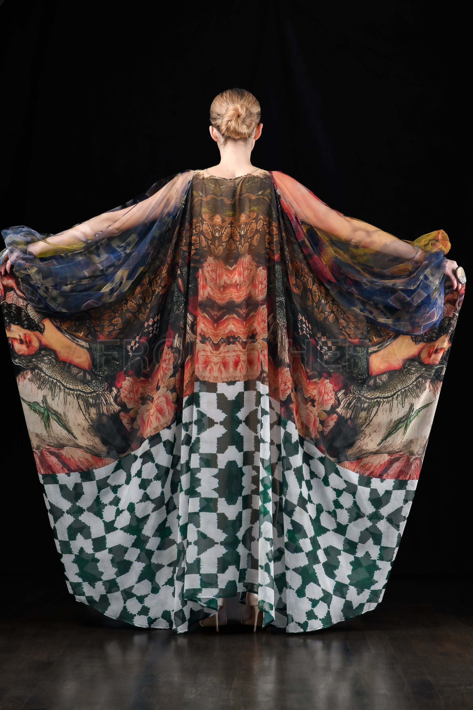 She in the wind - 33 Kaftan Dress