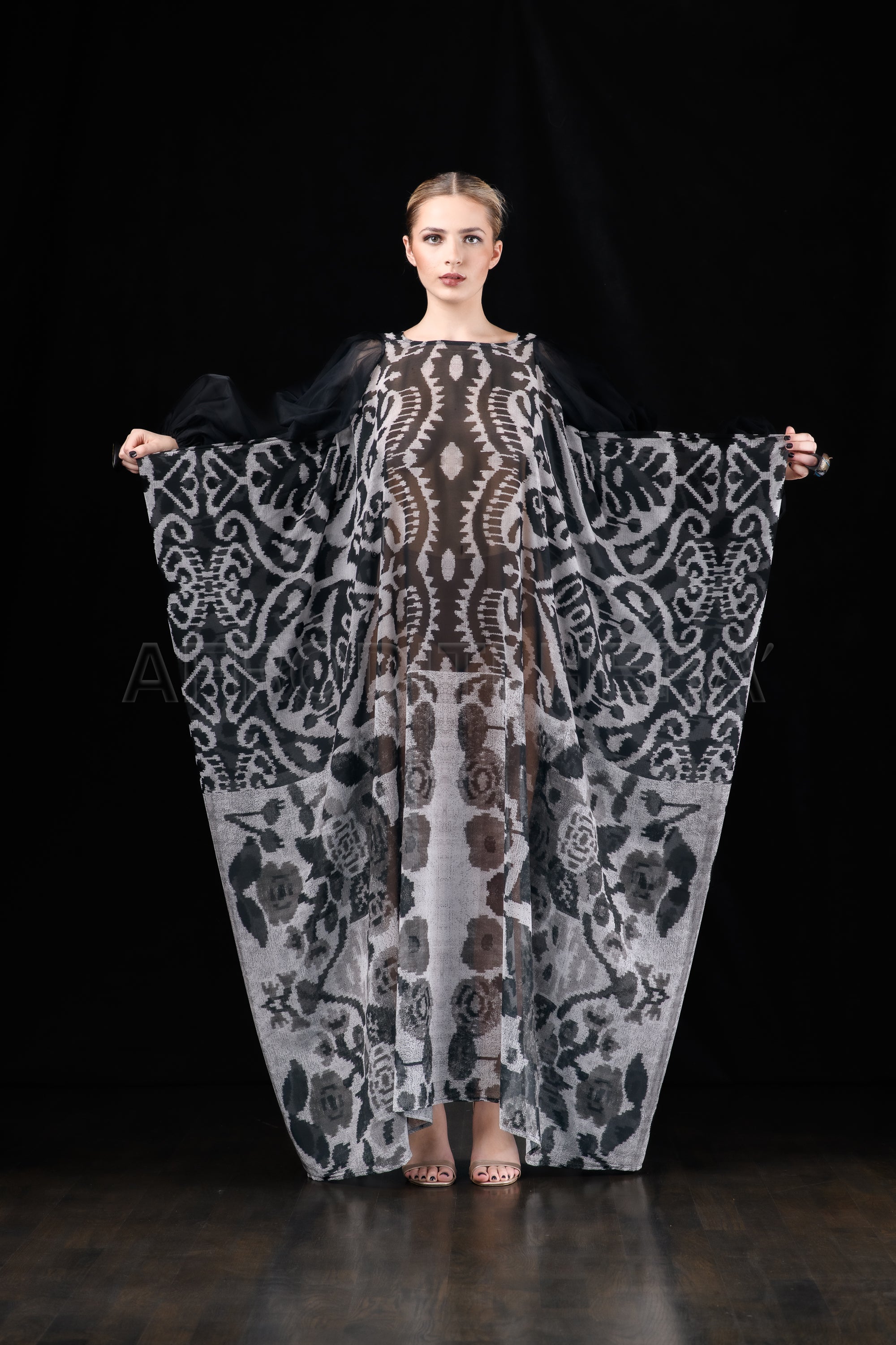 She in the wind - 34 kaftan Dress