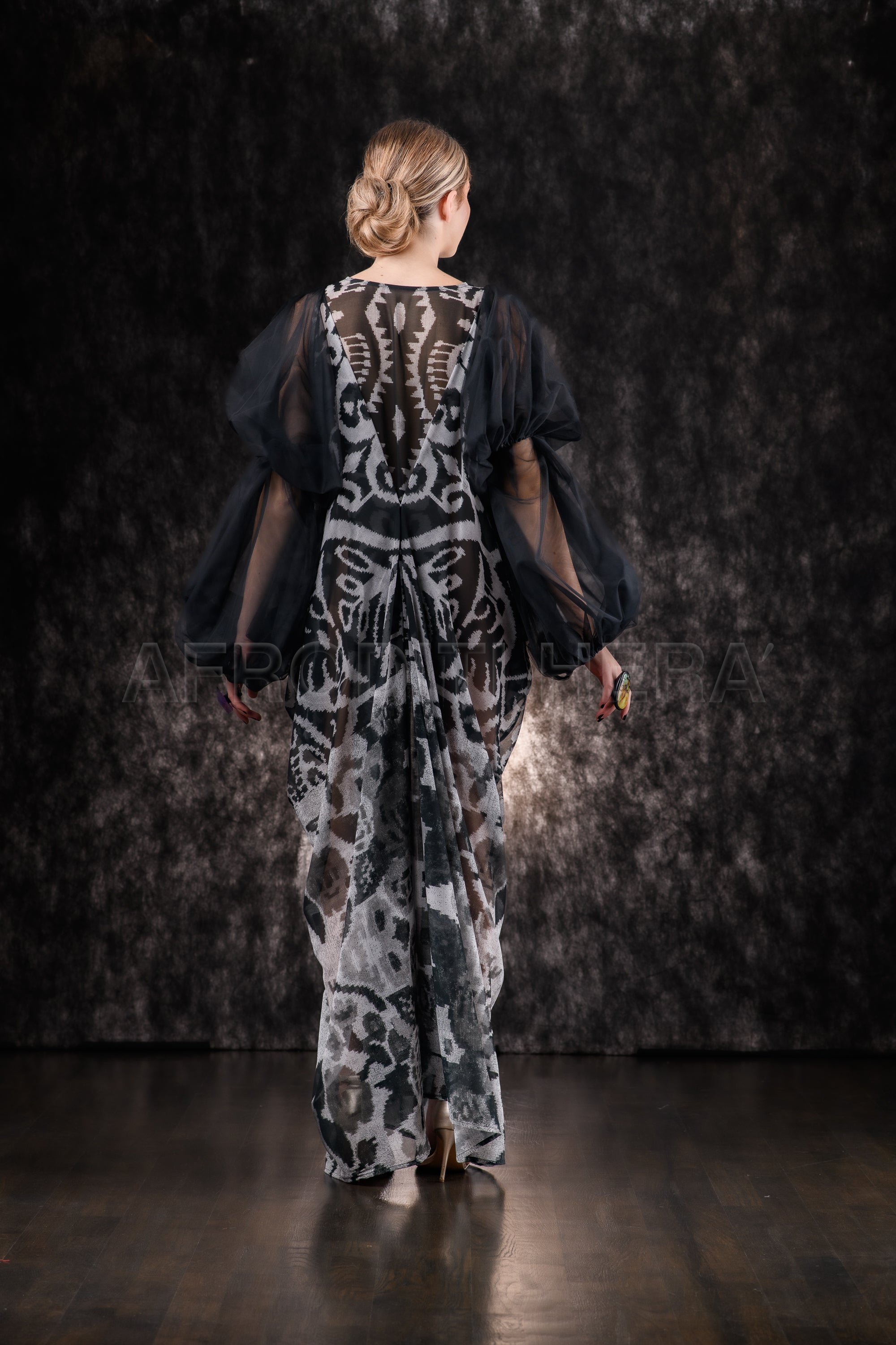 She in the wind - 34 kaftan Dress