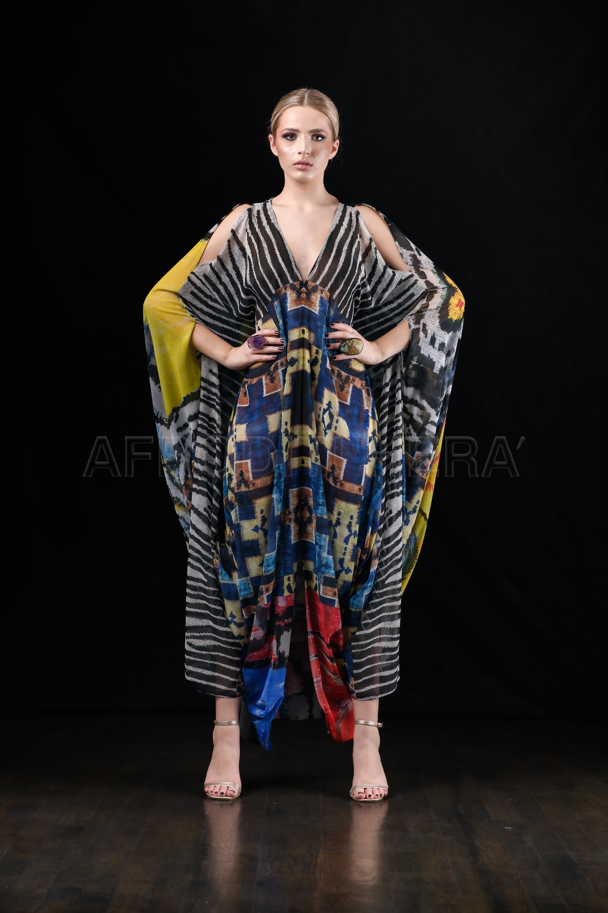 She in the wind - 35 Kaftan Dress