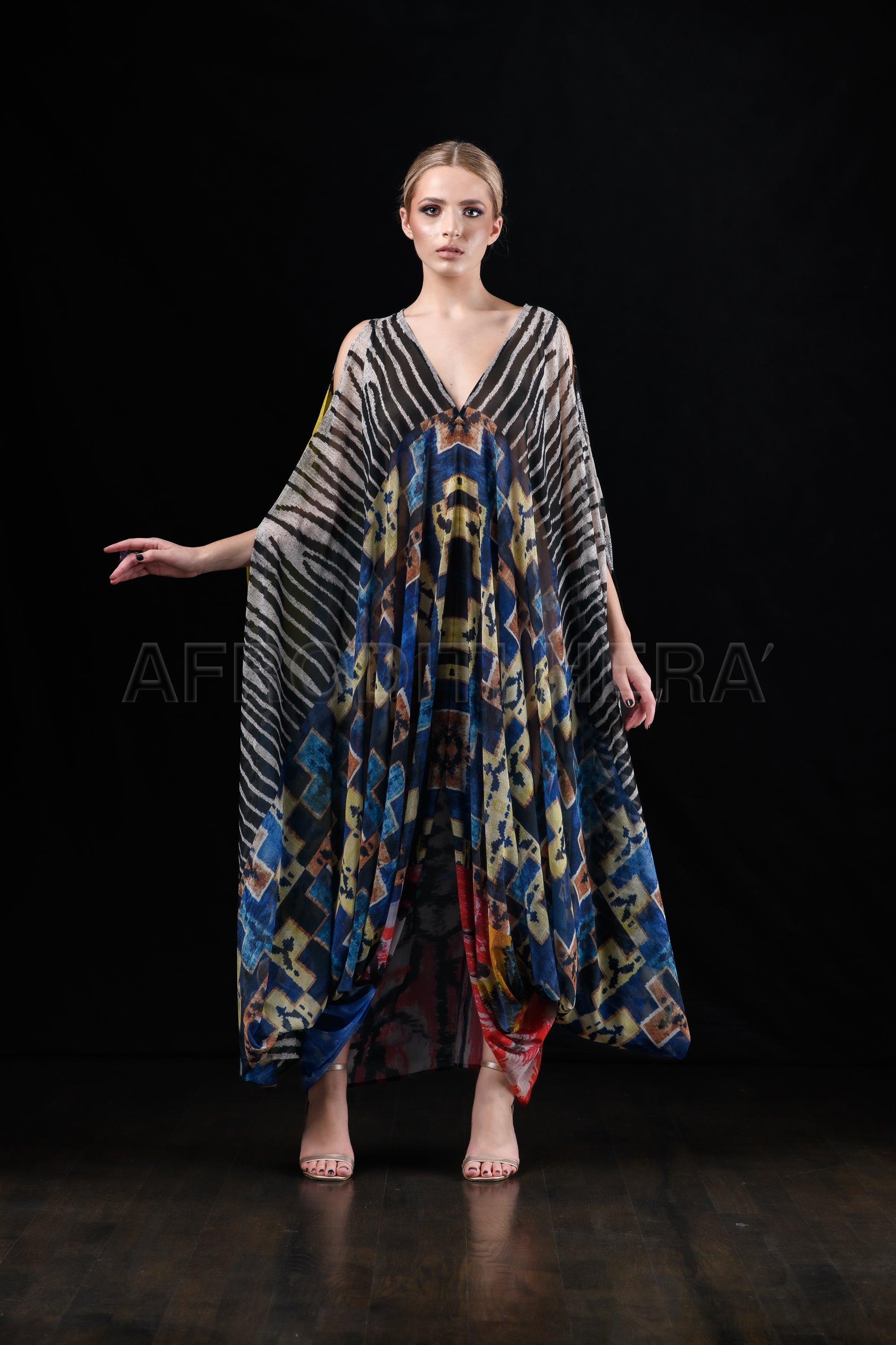 She in the wind - 35 Kaftan Dress