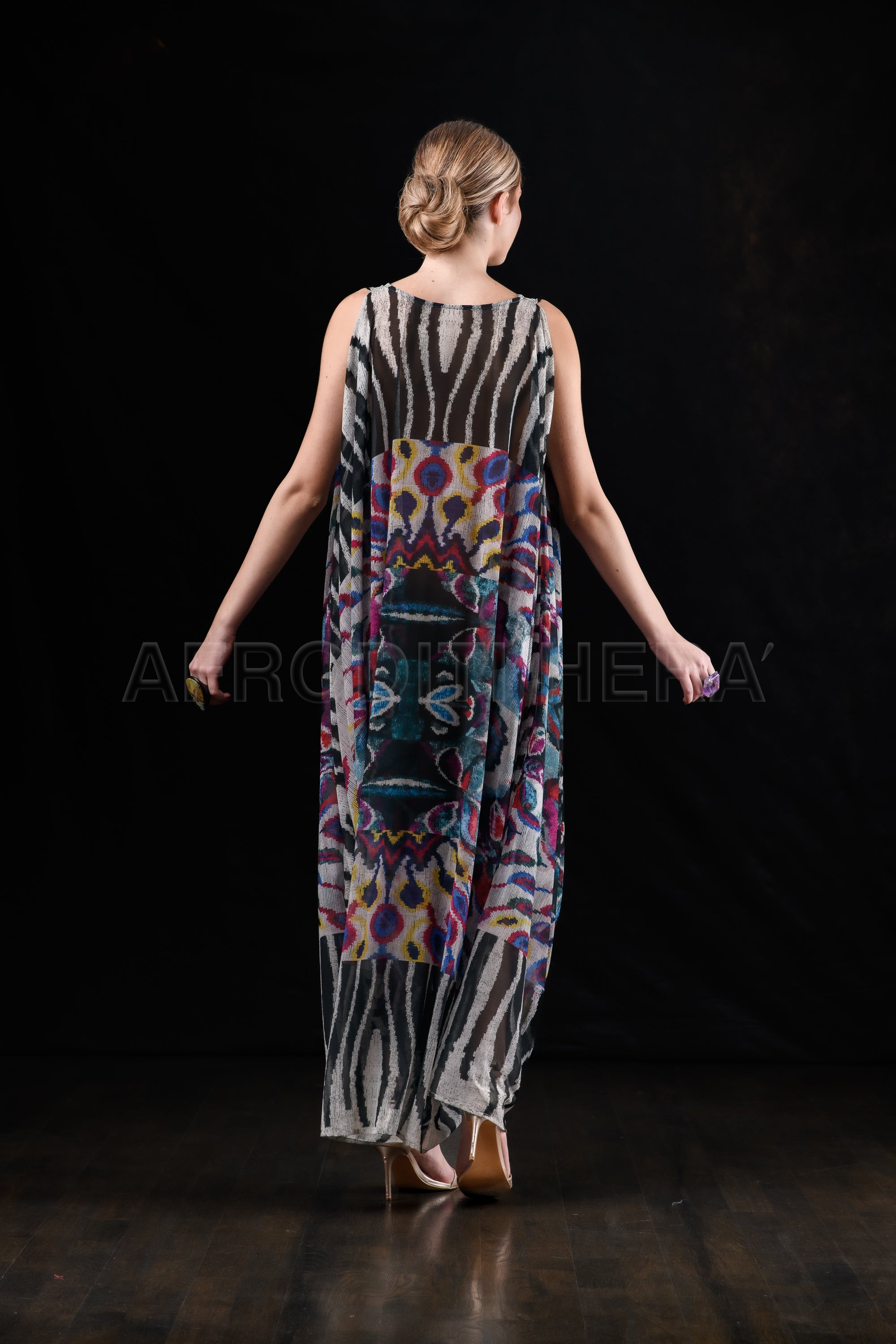 She in the wind - 37 Kaftan Dress