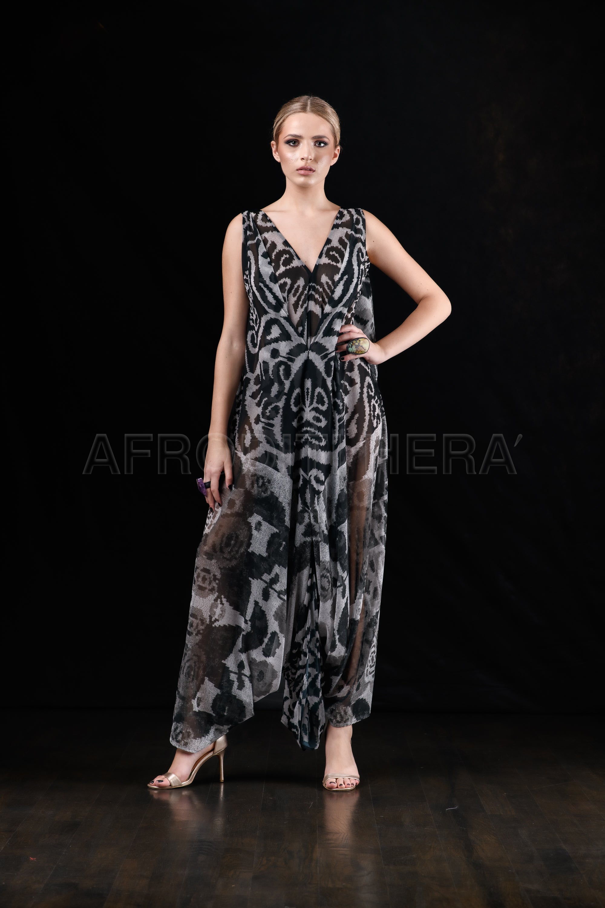 She in the wind - 38 Kaftan Dress