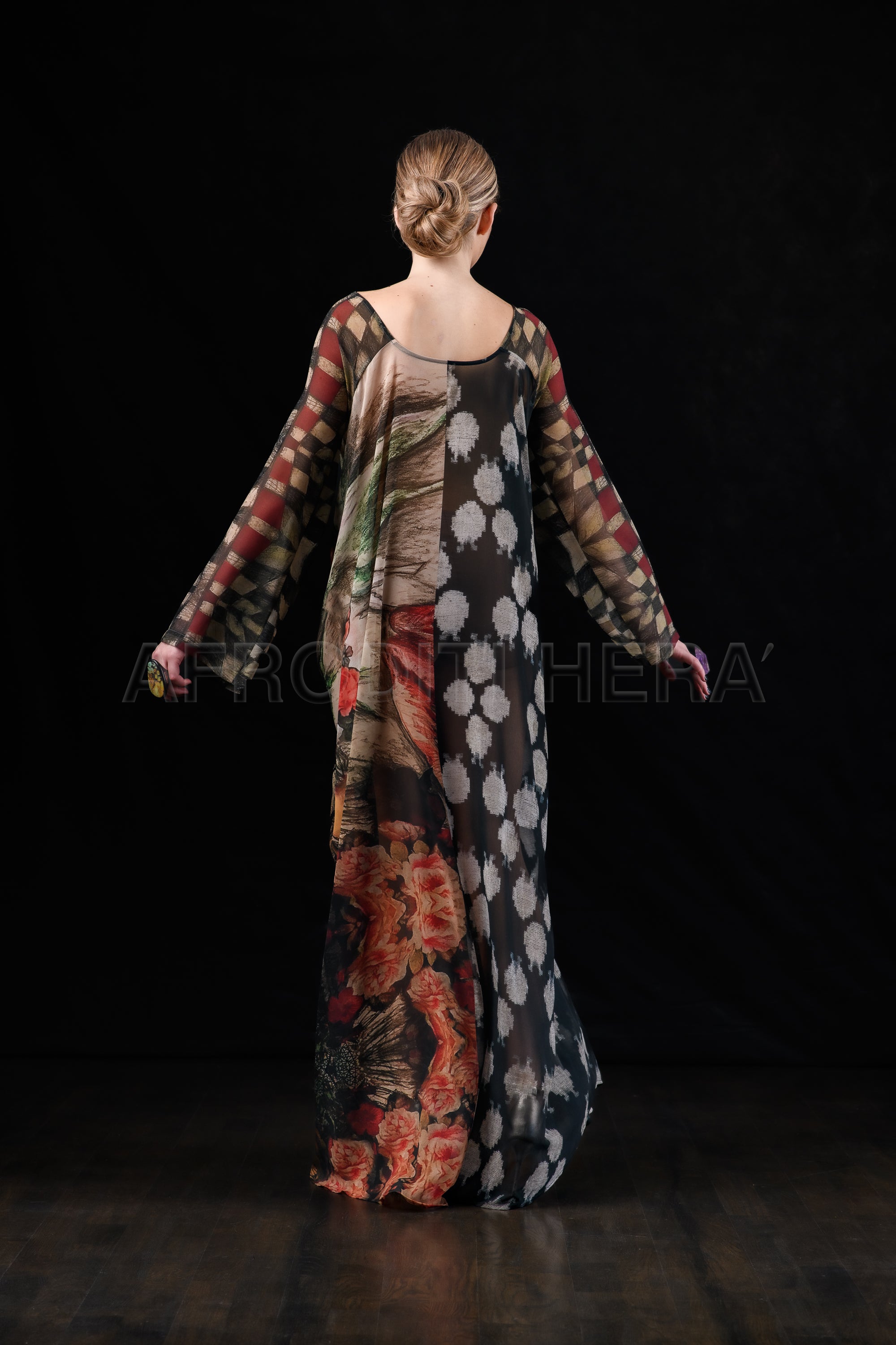 She in the wind - 41 Kaftan Dress