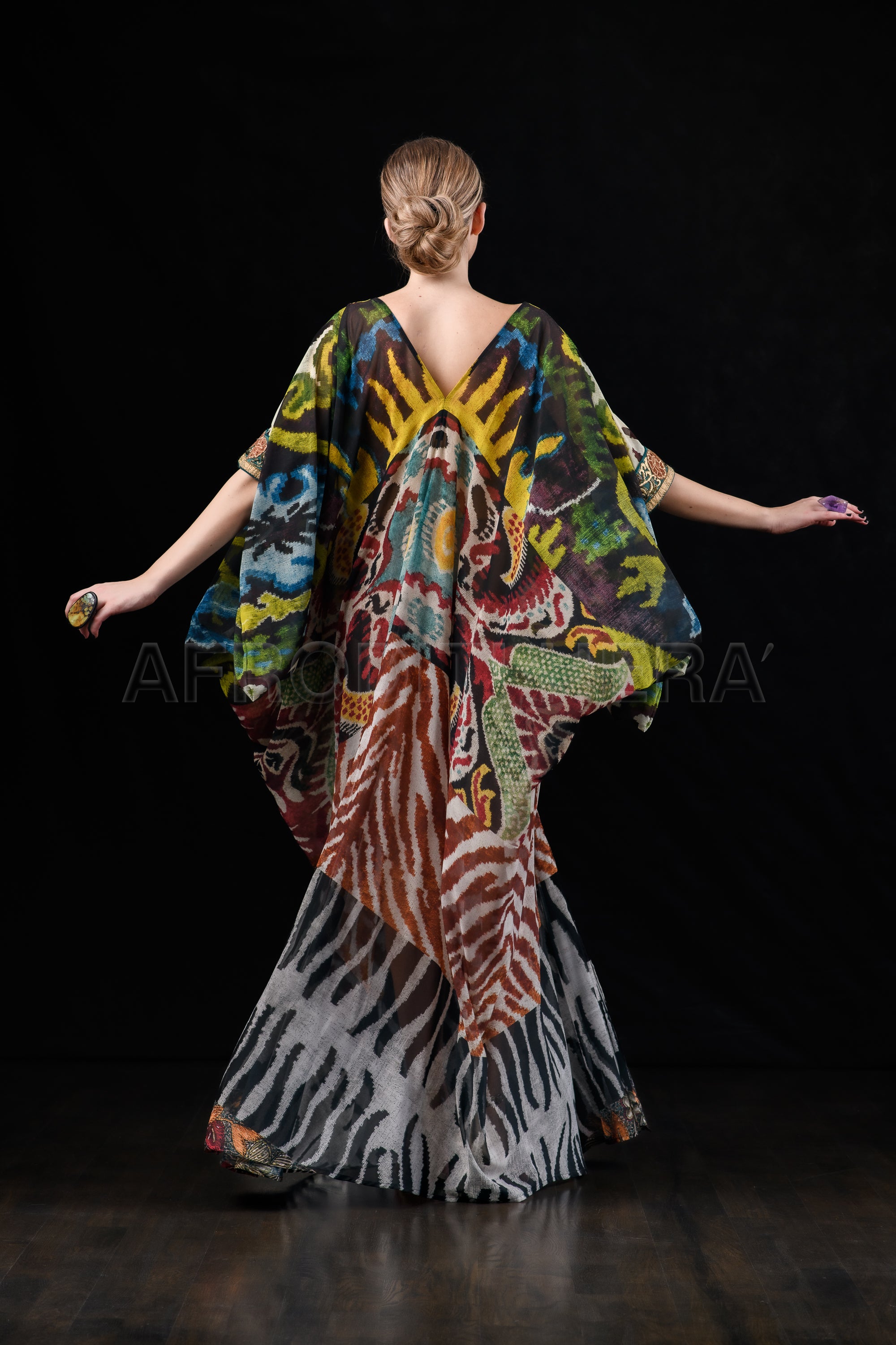 She in the wind - 42 kaftan Dress