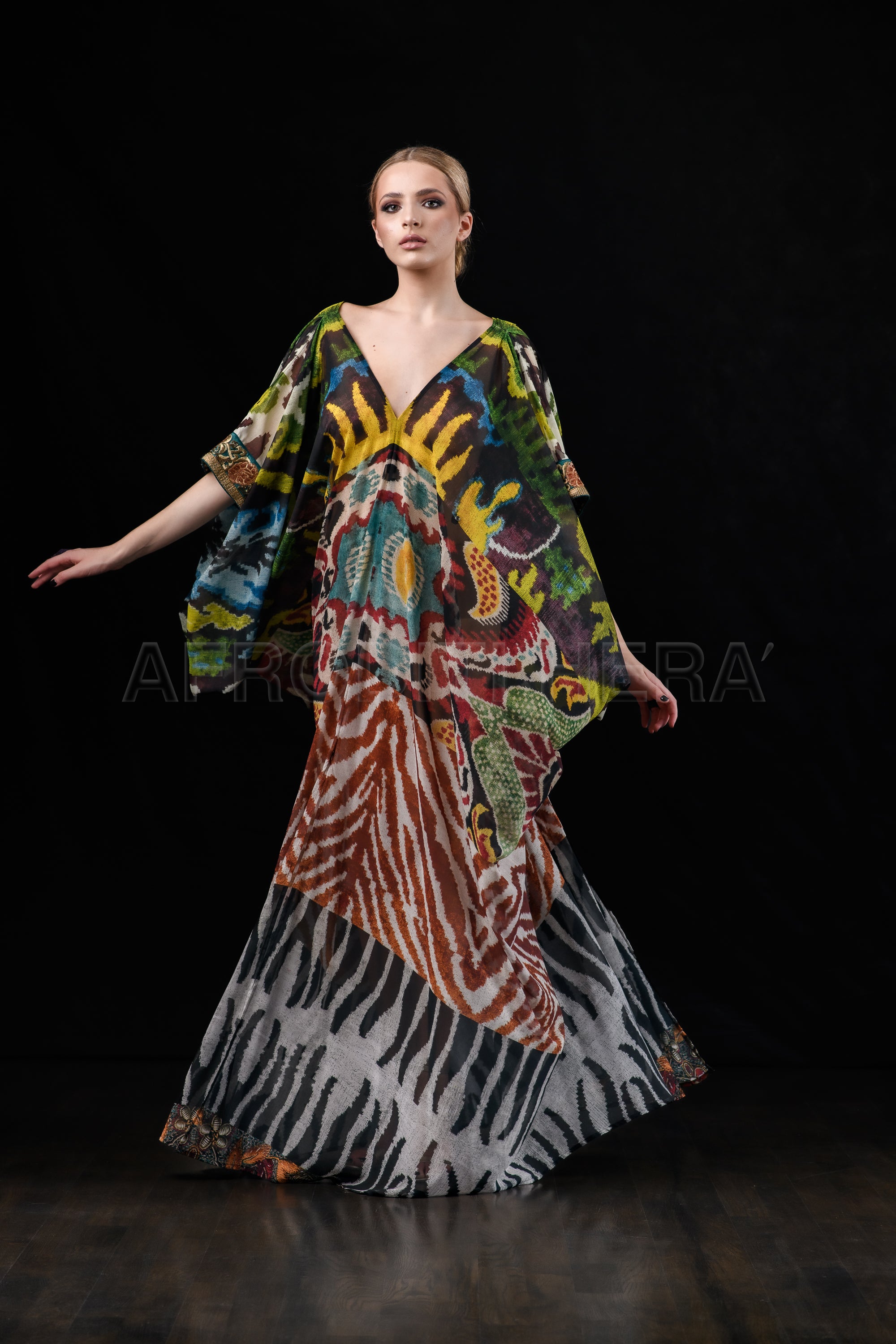 She in the wind - 42 kaftan Dress