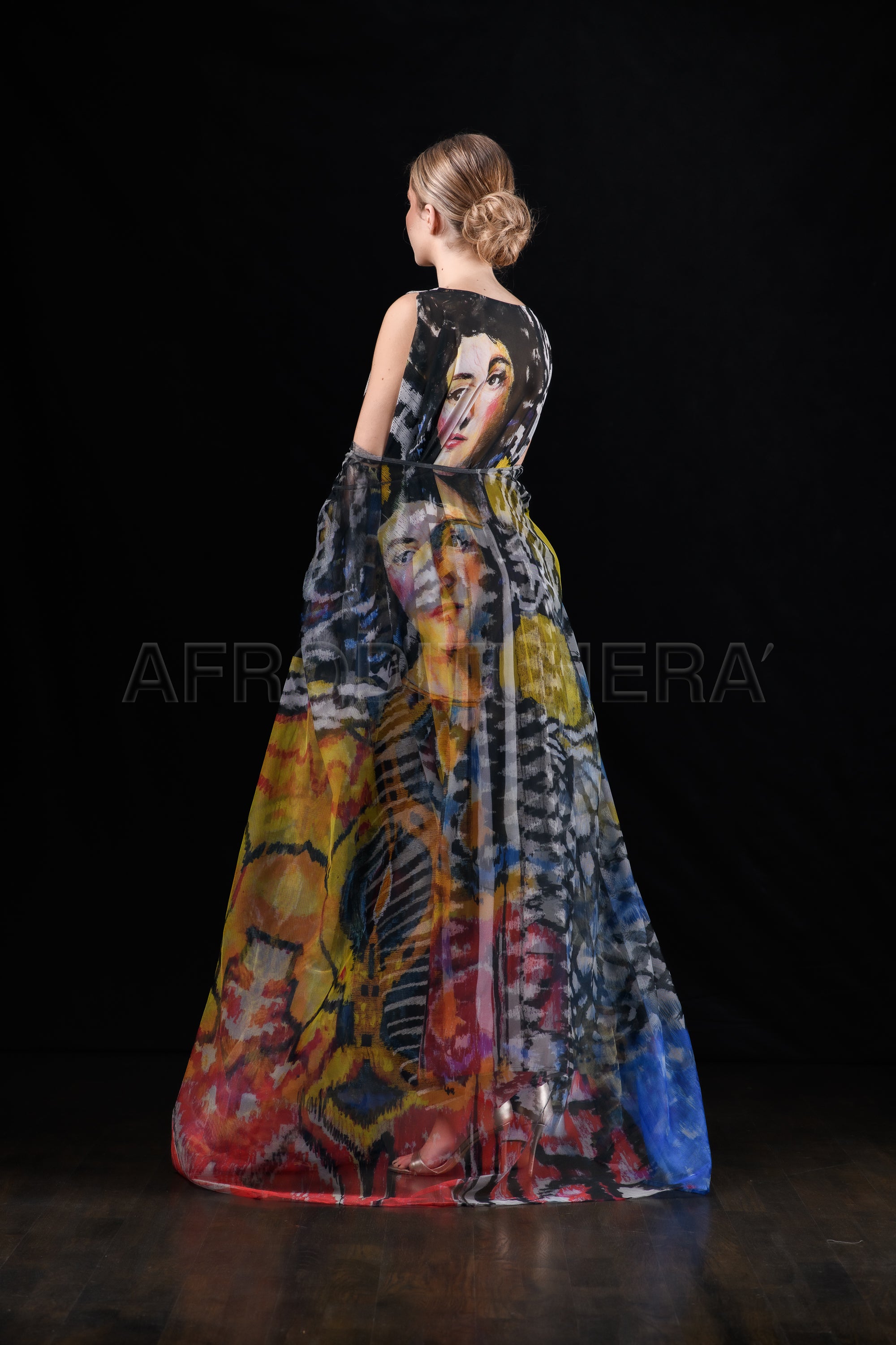 She in the wind - 45 Tulle Tunic