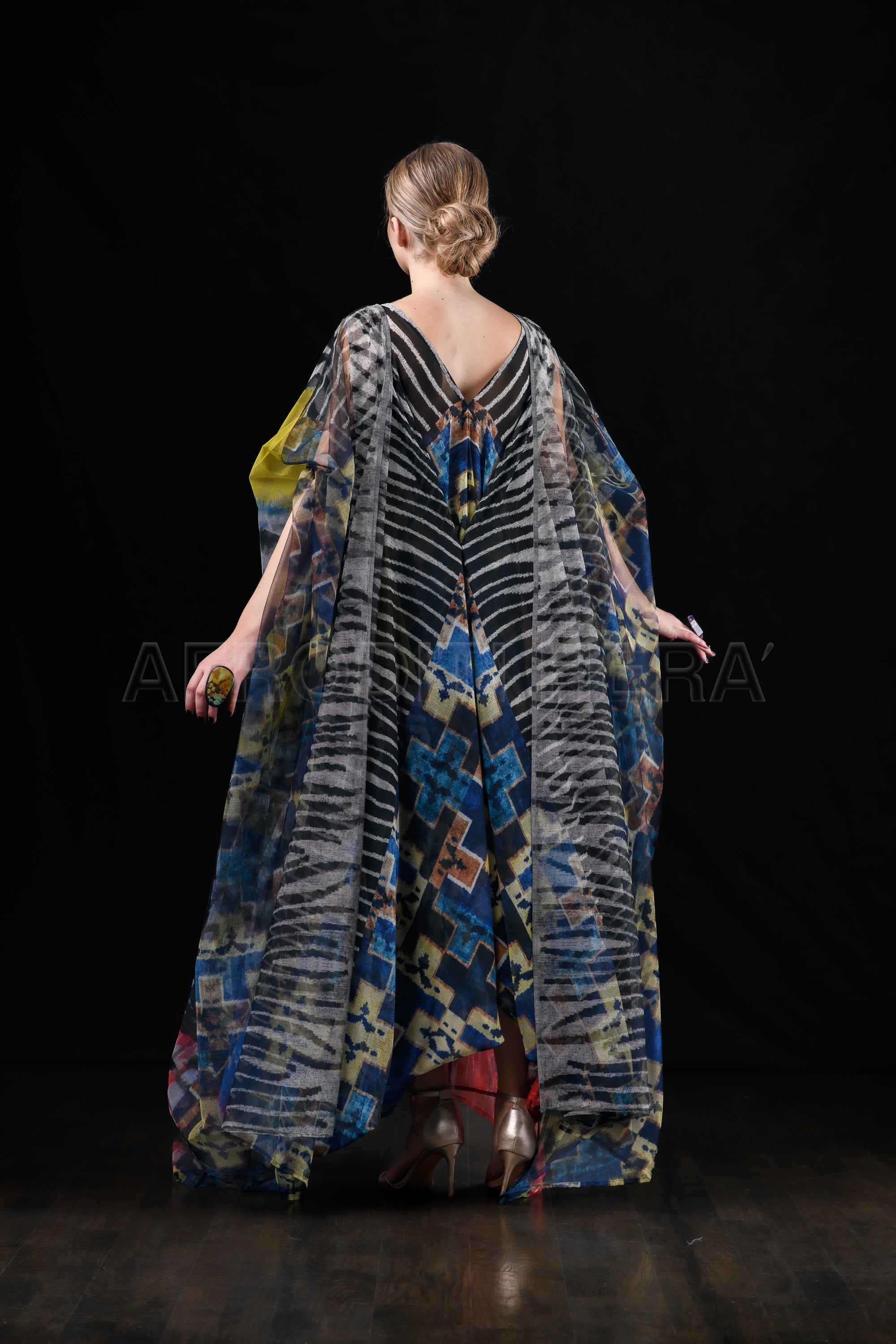 She in the wind - 45 Tulle Tunic