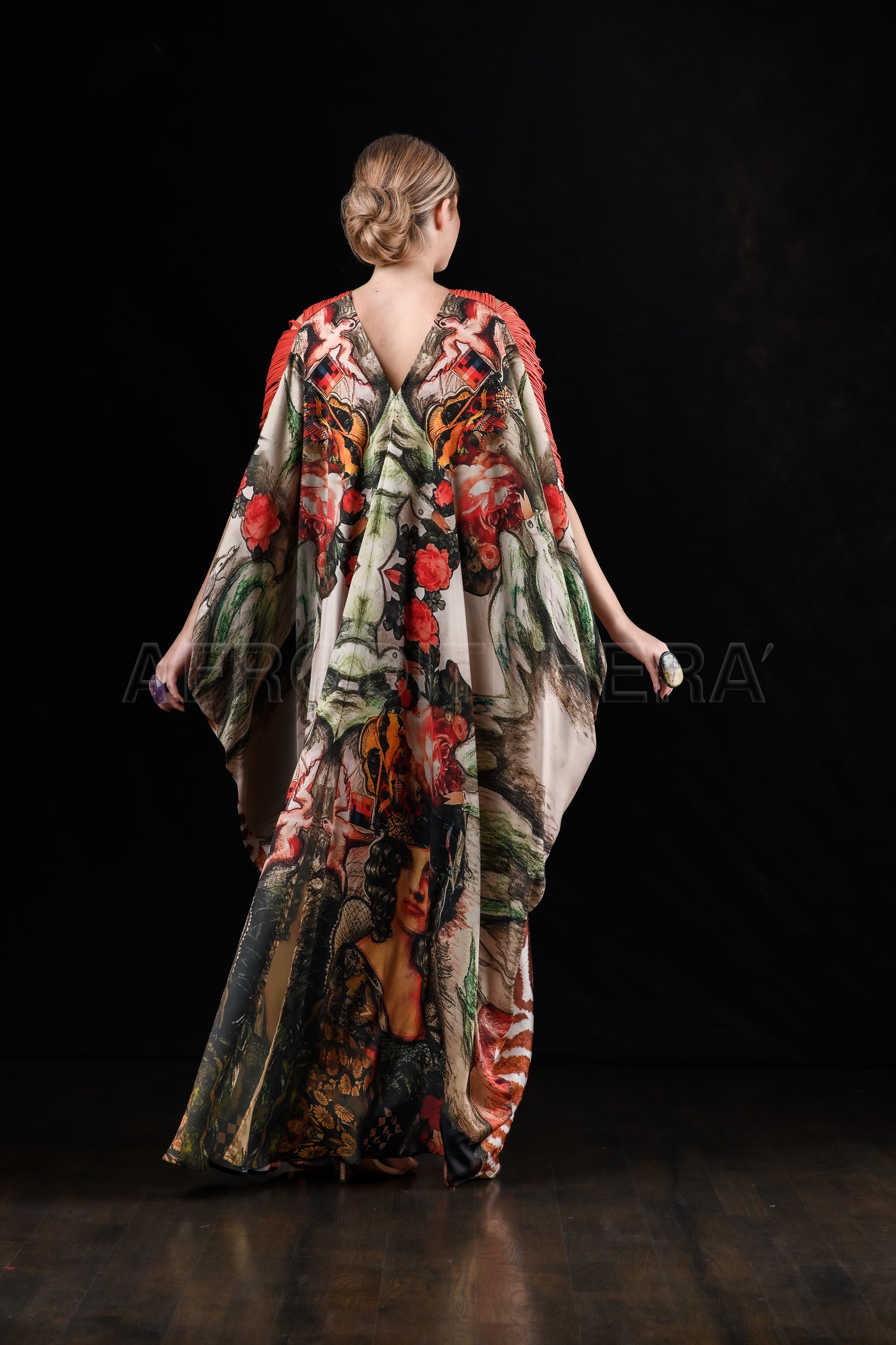 She in the wind - 46 Kaftan Dress