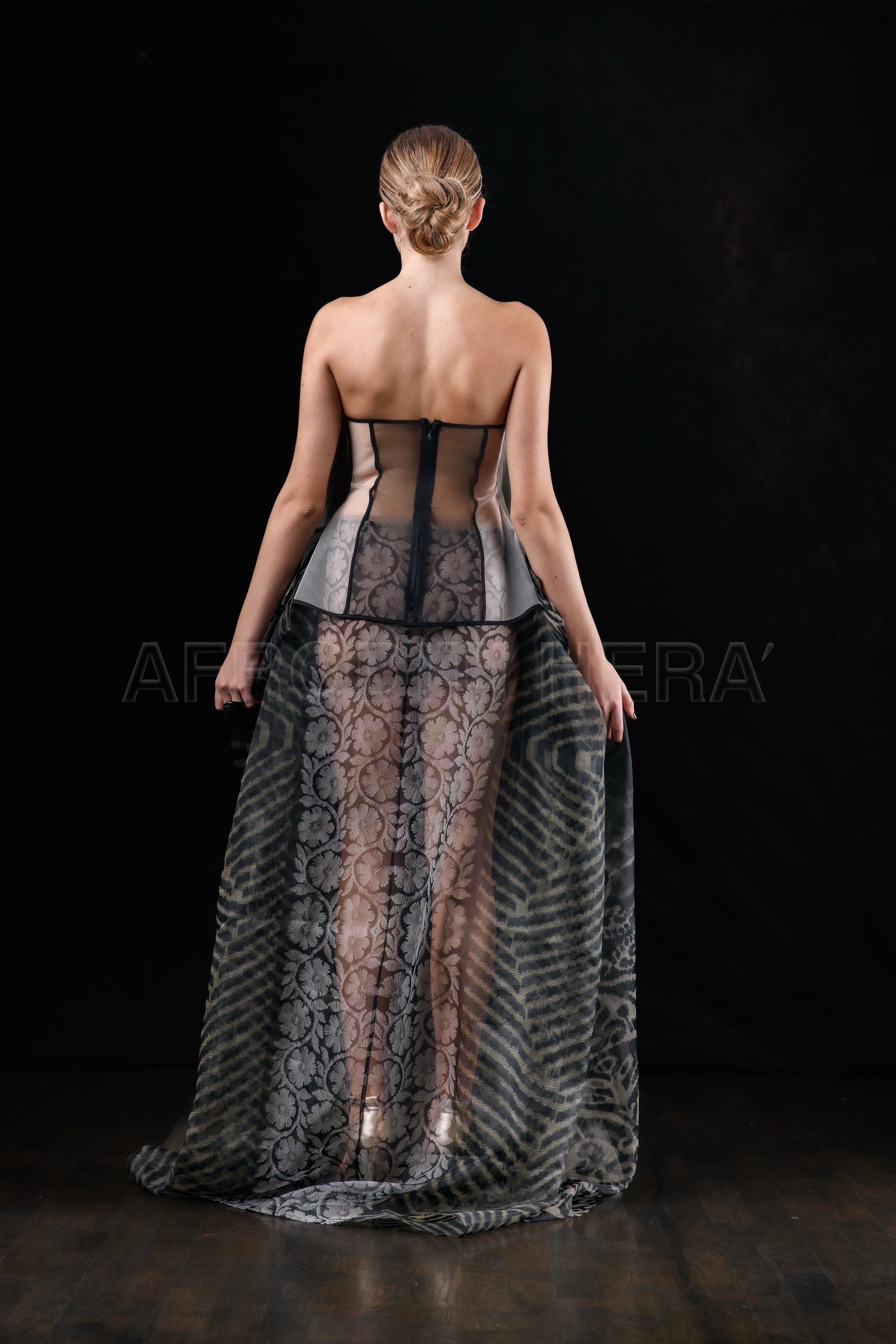 She in the wind - 50 Dress