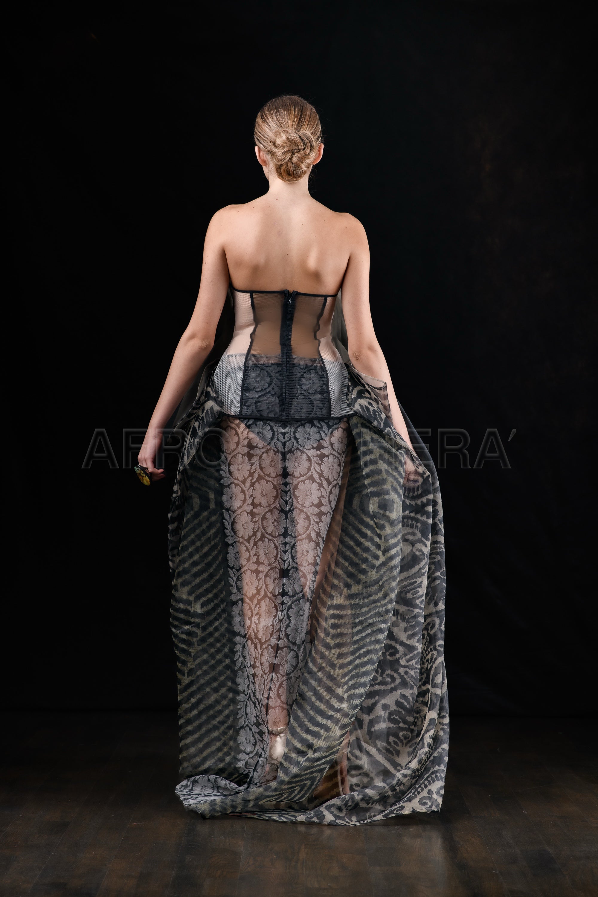 She in the wind - 50 Dress