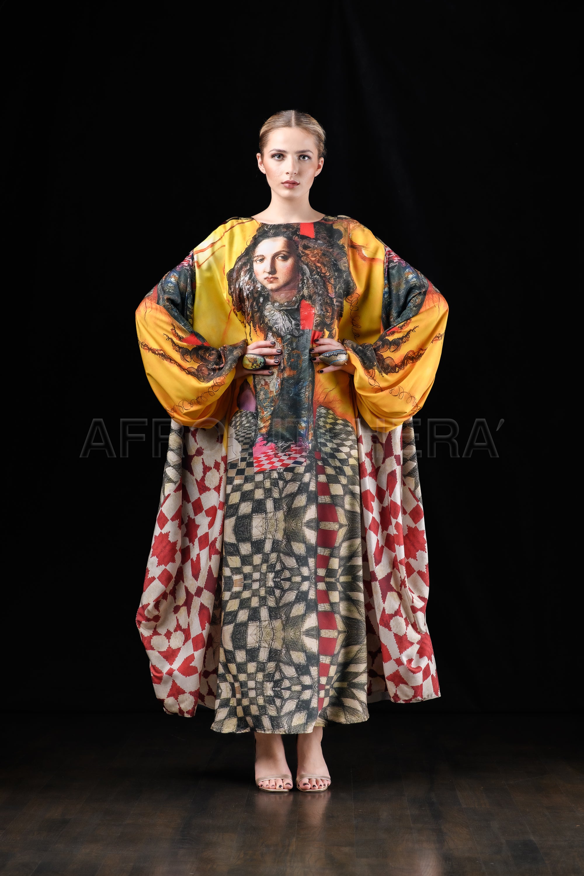 She in the wind - 55 Kimono