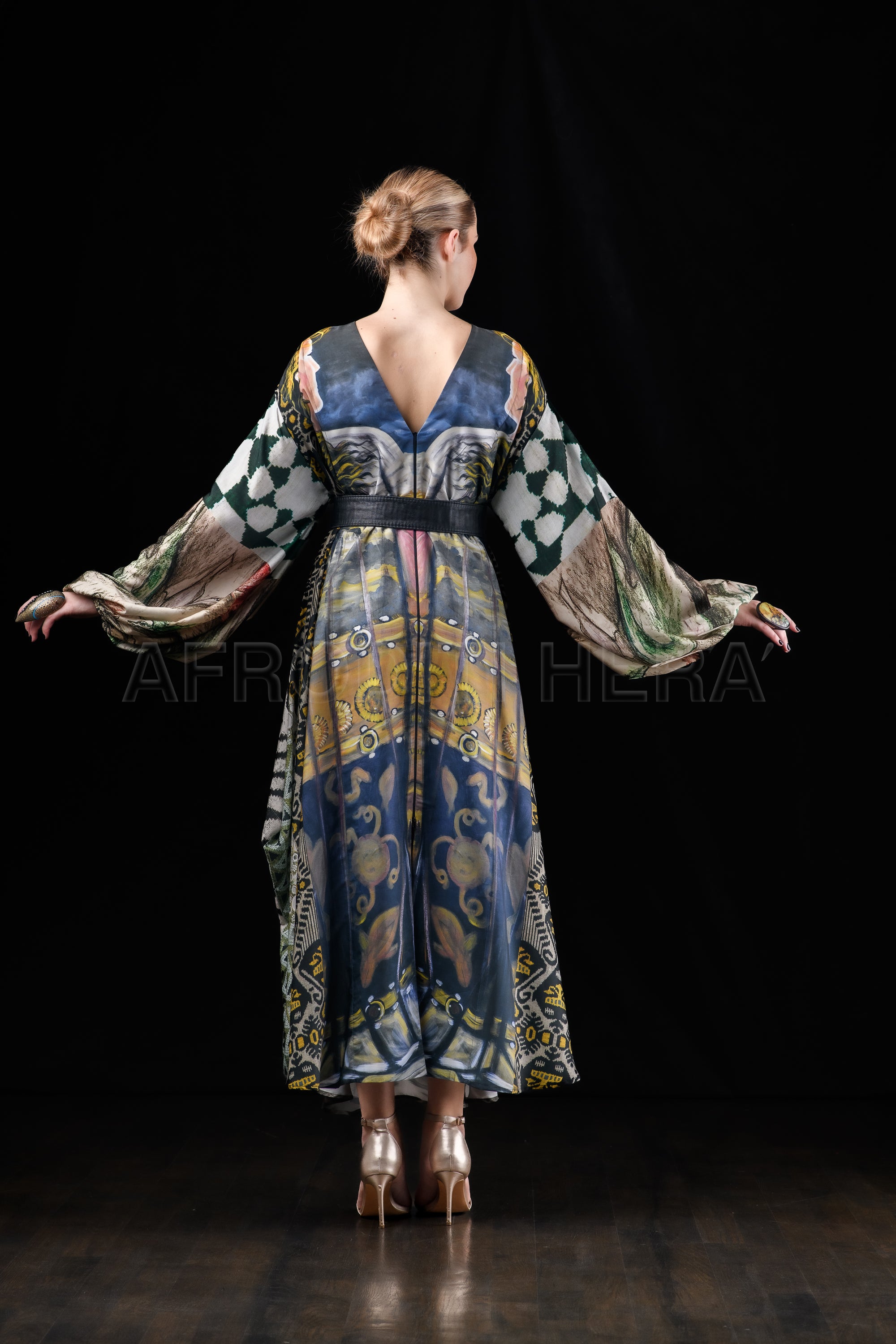 She in the wind - 56 Kimono