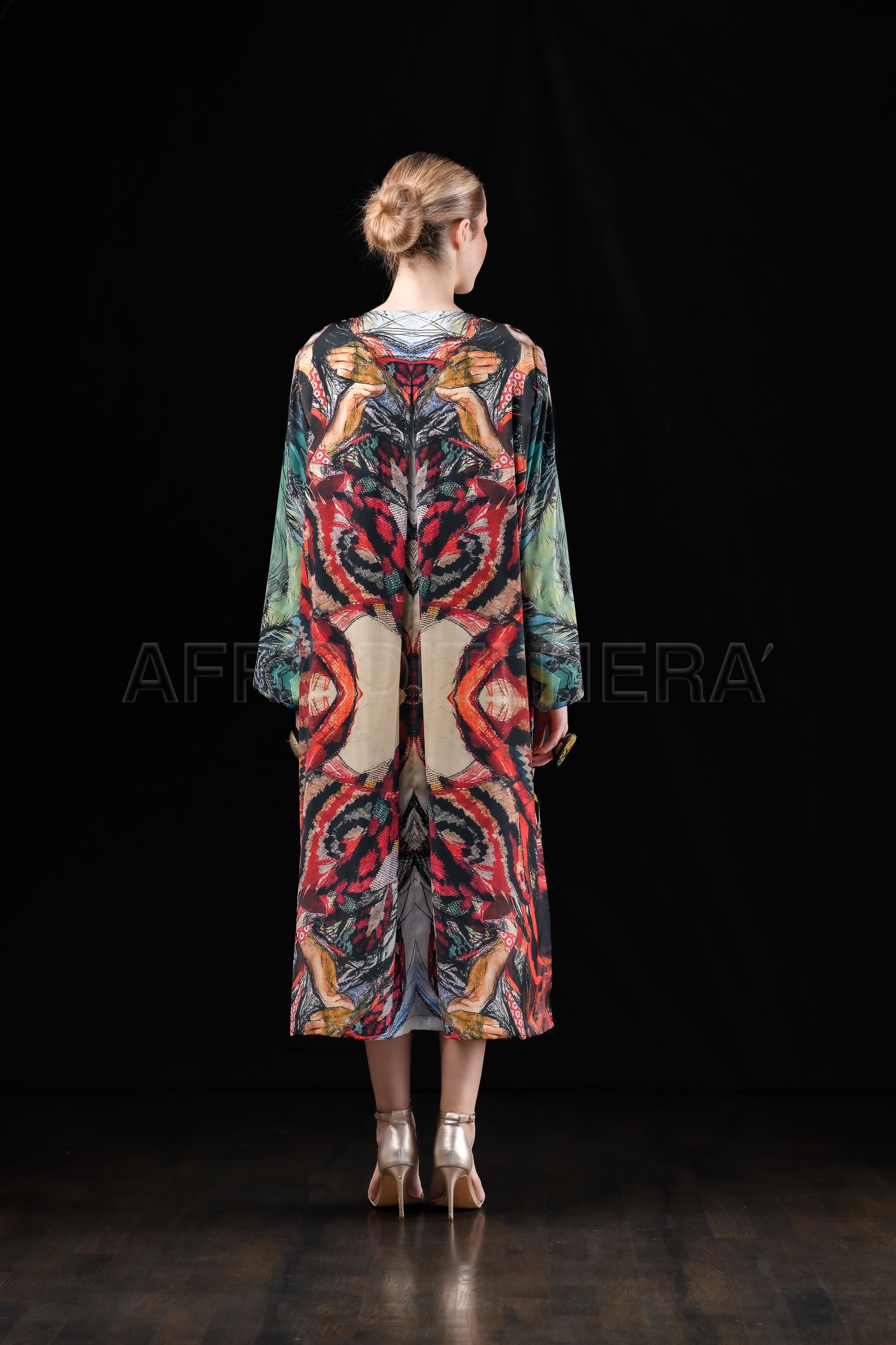 She in the wind - 59 Kimono