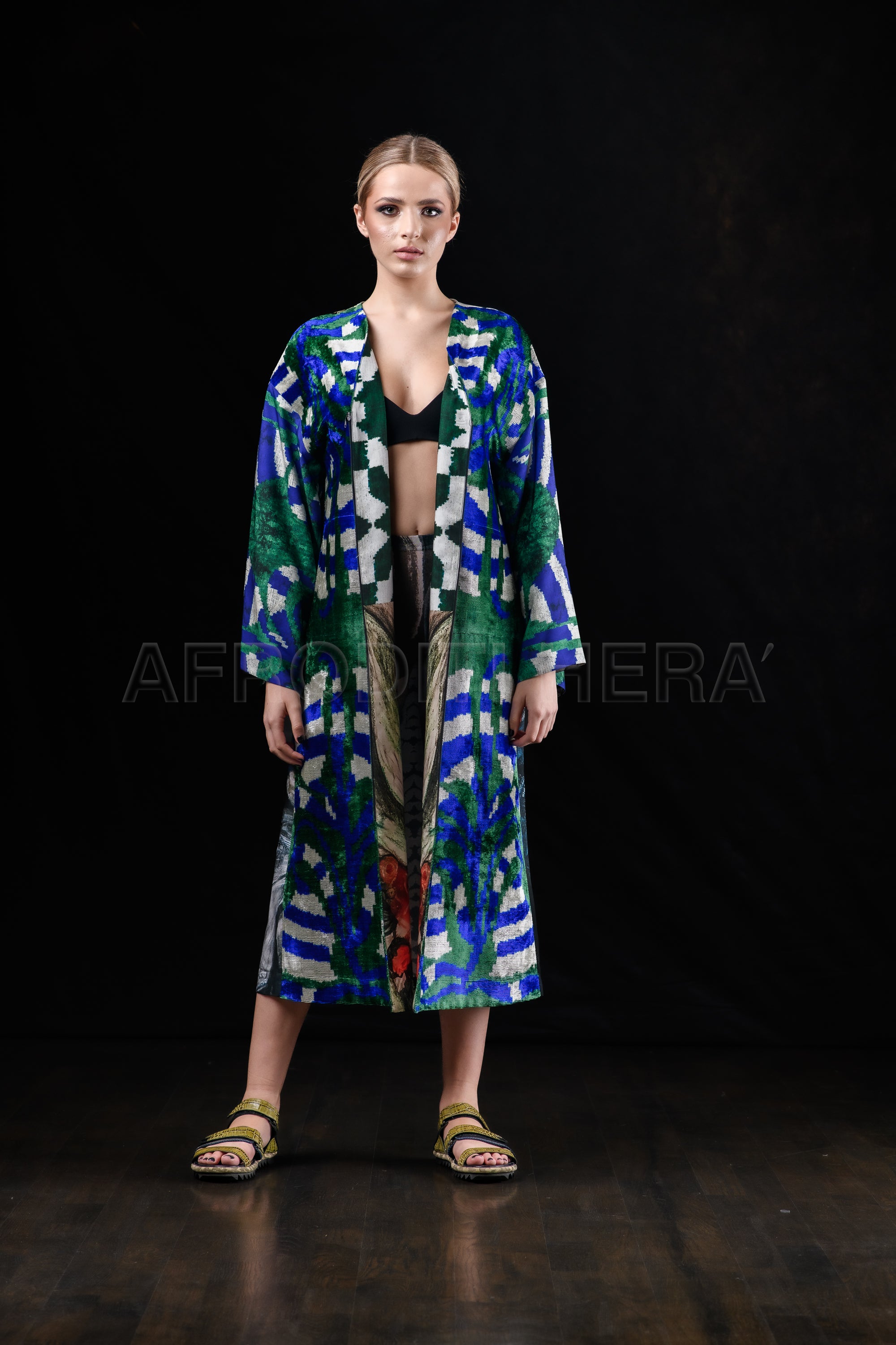 She in the wind - 61 Kimono