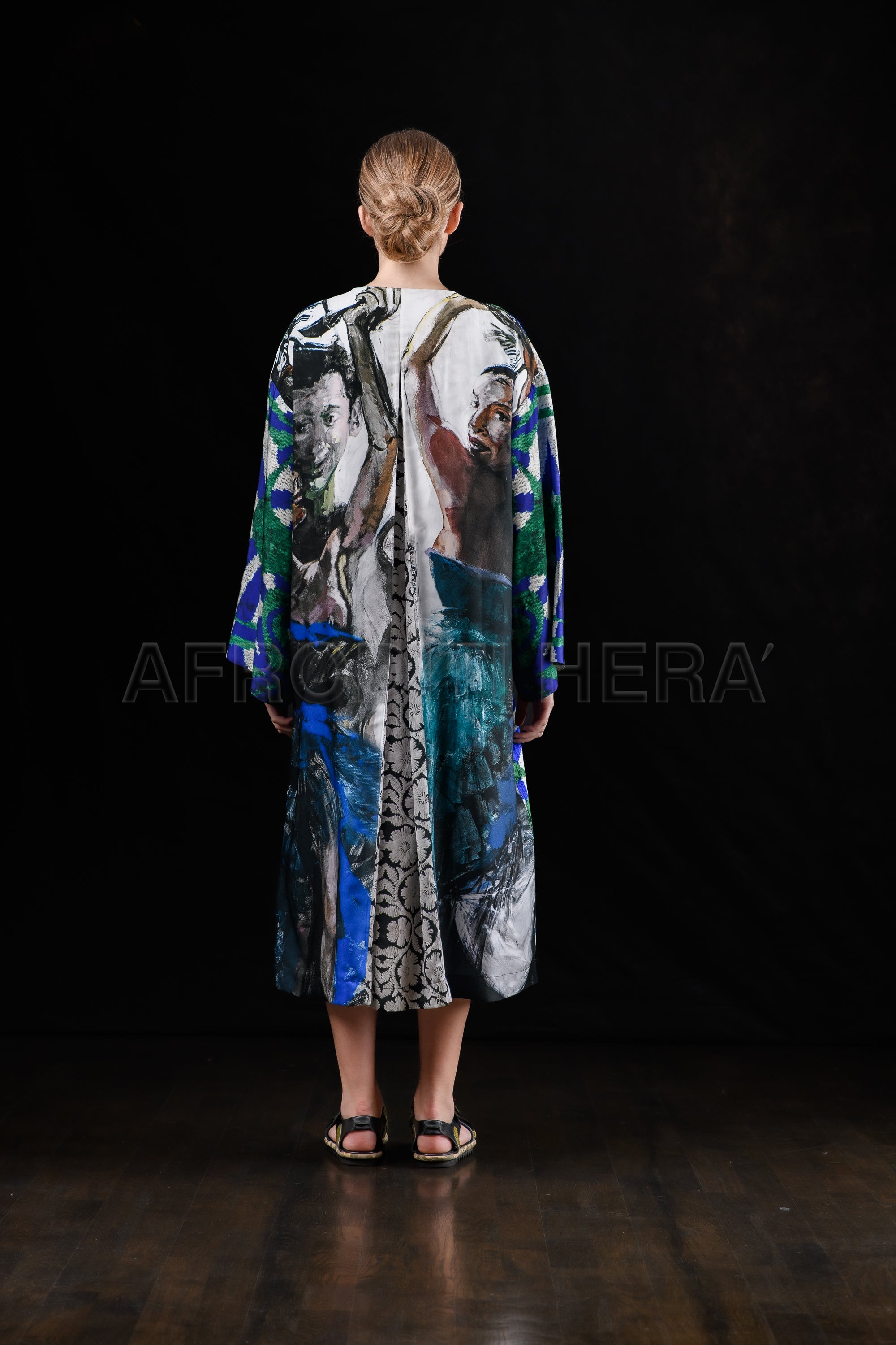 She in the wind - 61 Kimono