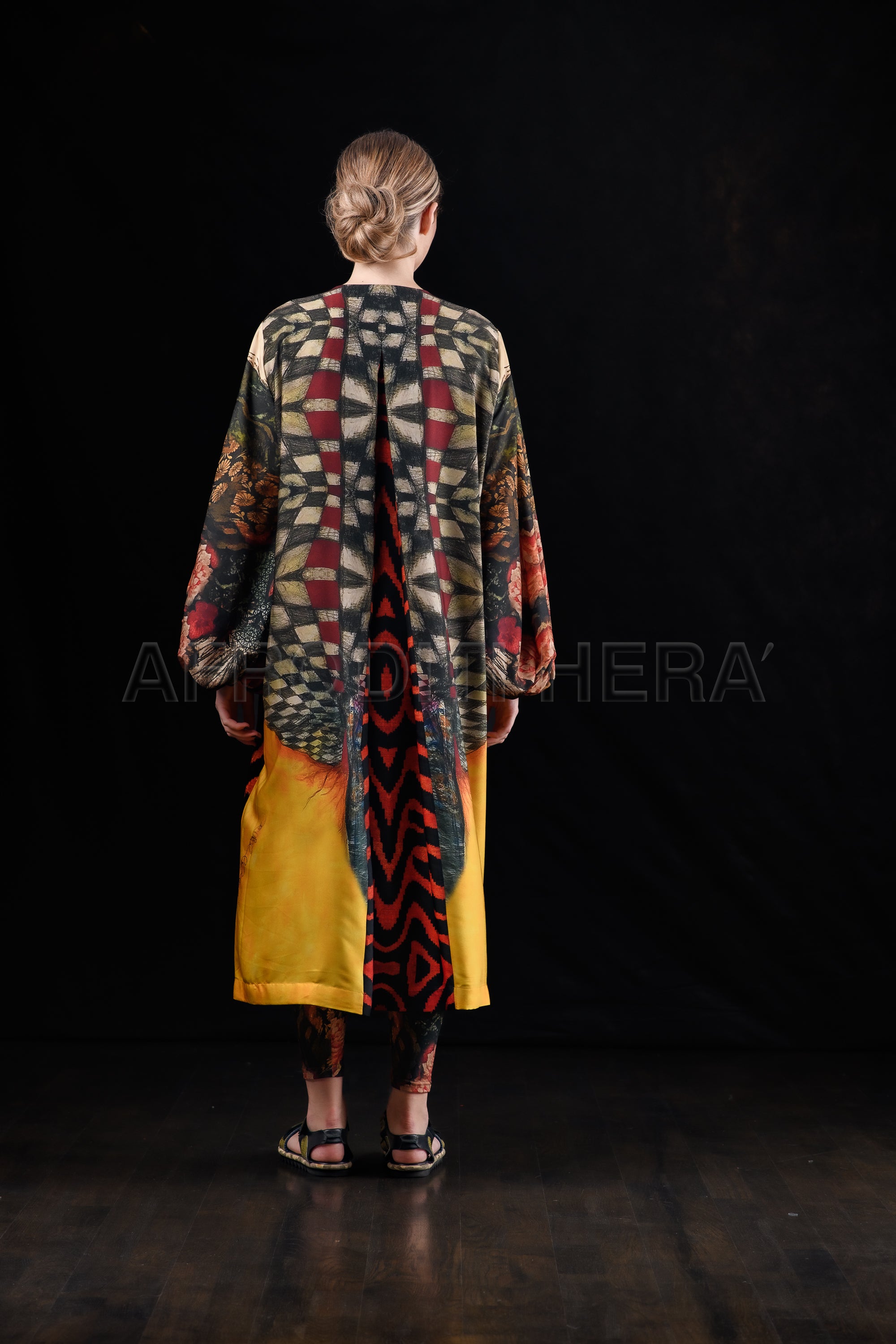She in the wind - 63 Kimono