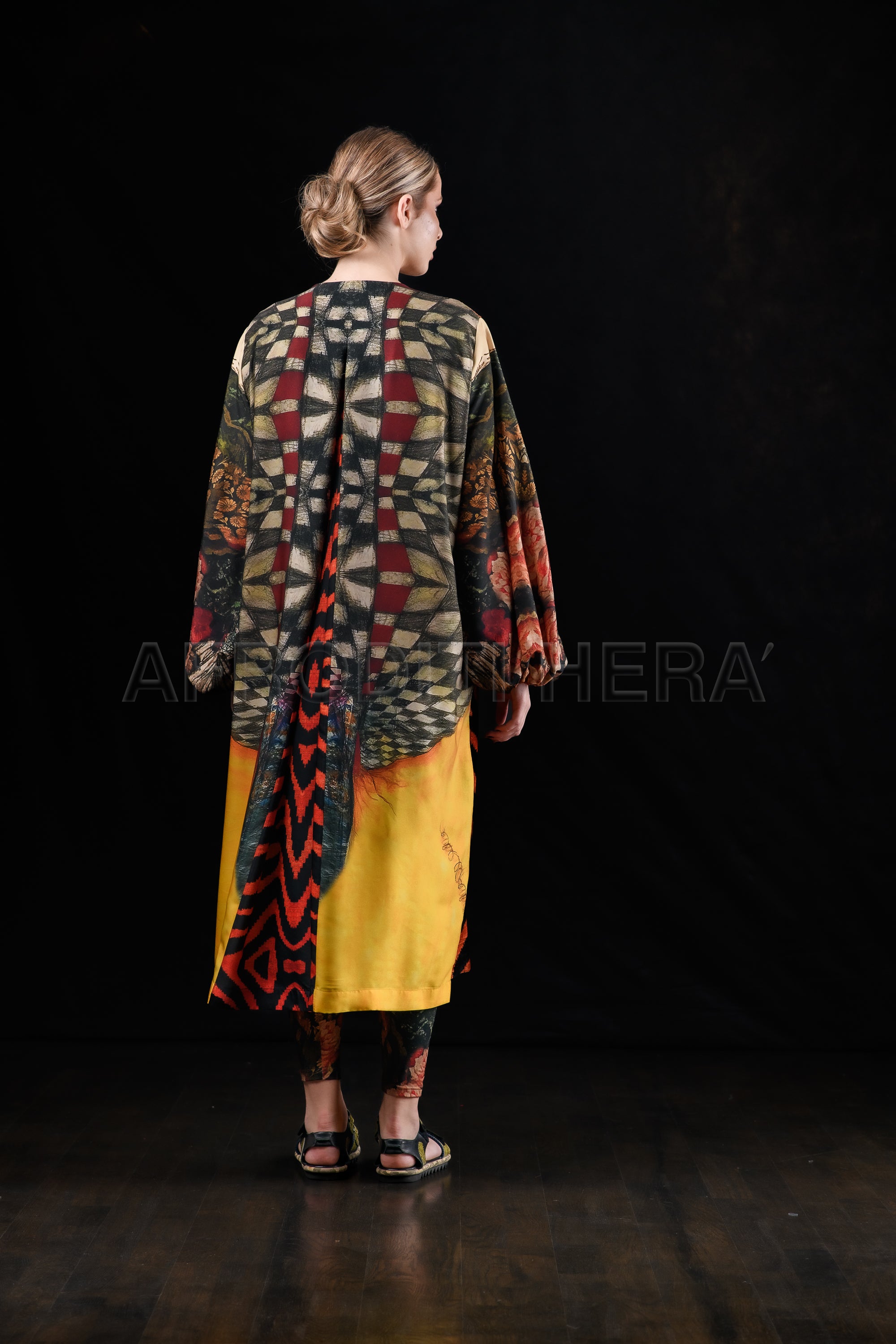She in the wind - 63 Kimono