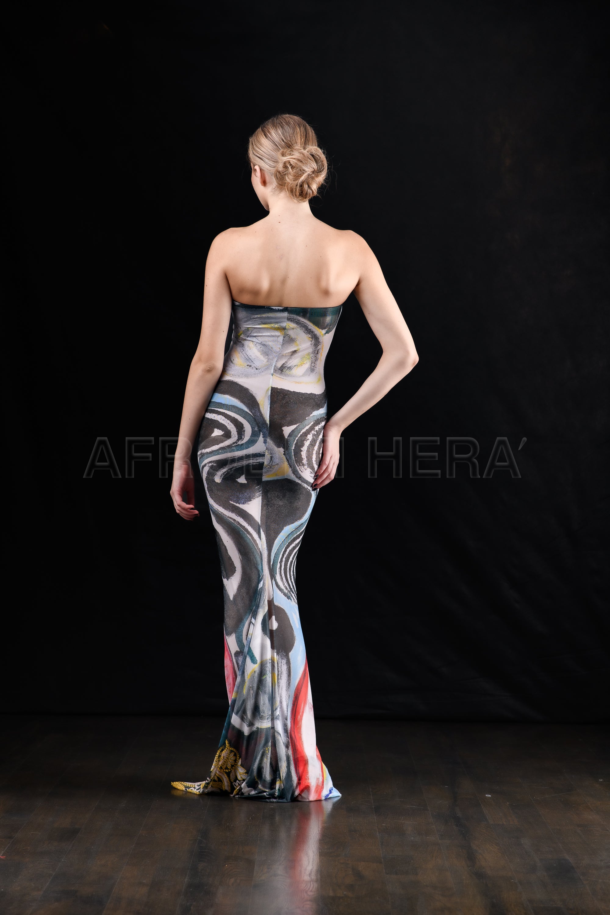 She in the wind - 81 Dress